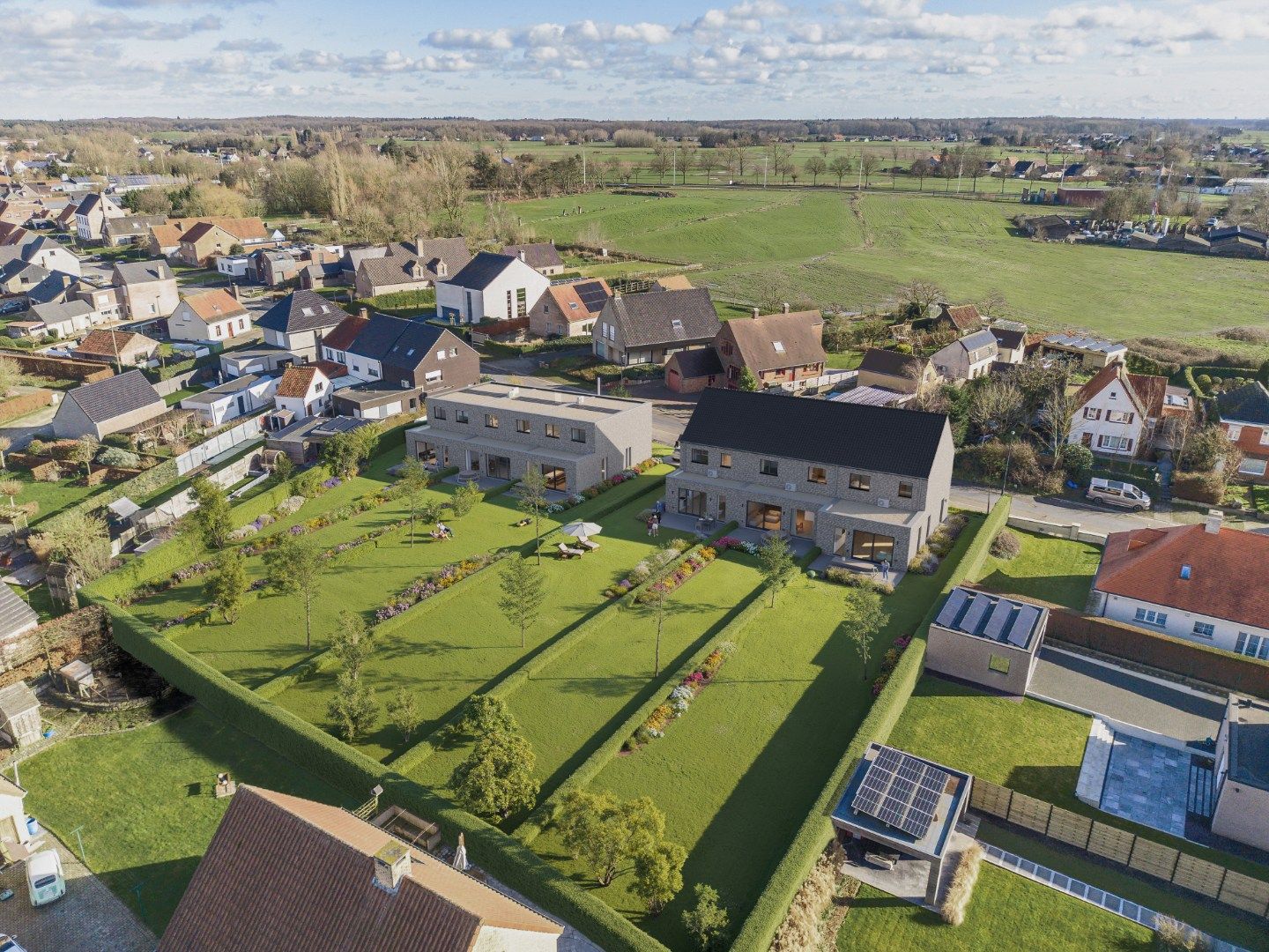 Nieuwbouw halfopen bebouwing met 3 slaapkamers foto {{pictureIndex}}