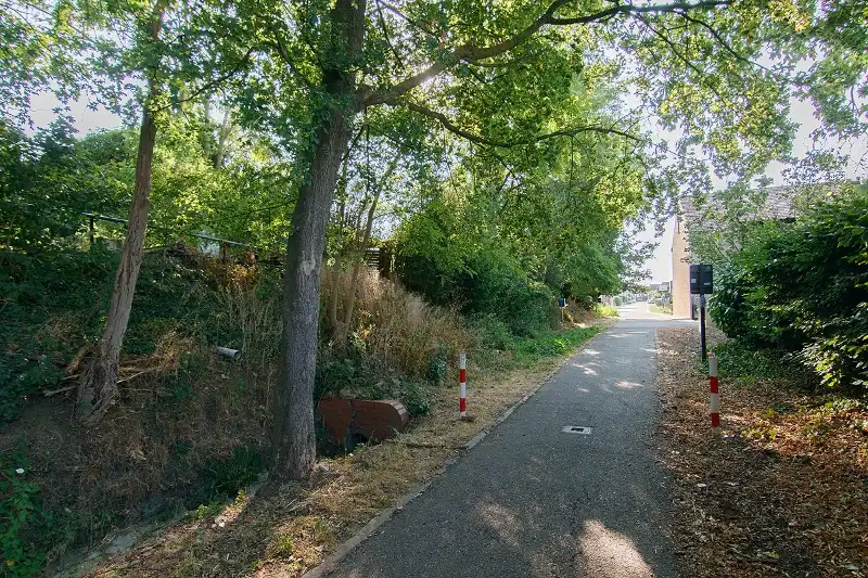 Interessant renovatieproject in groene omgeving op een knap perceel van bijna 12 are foto 22