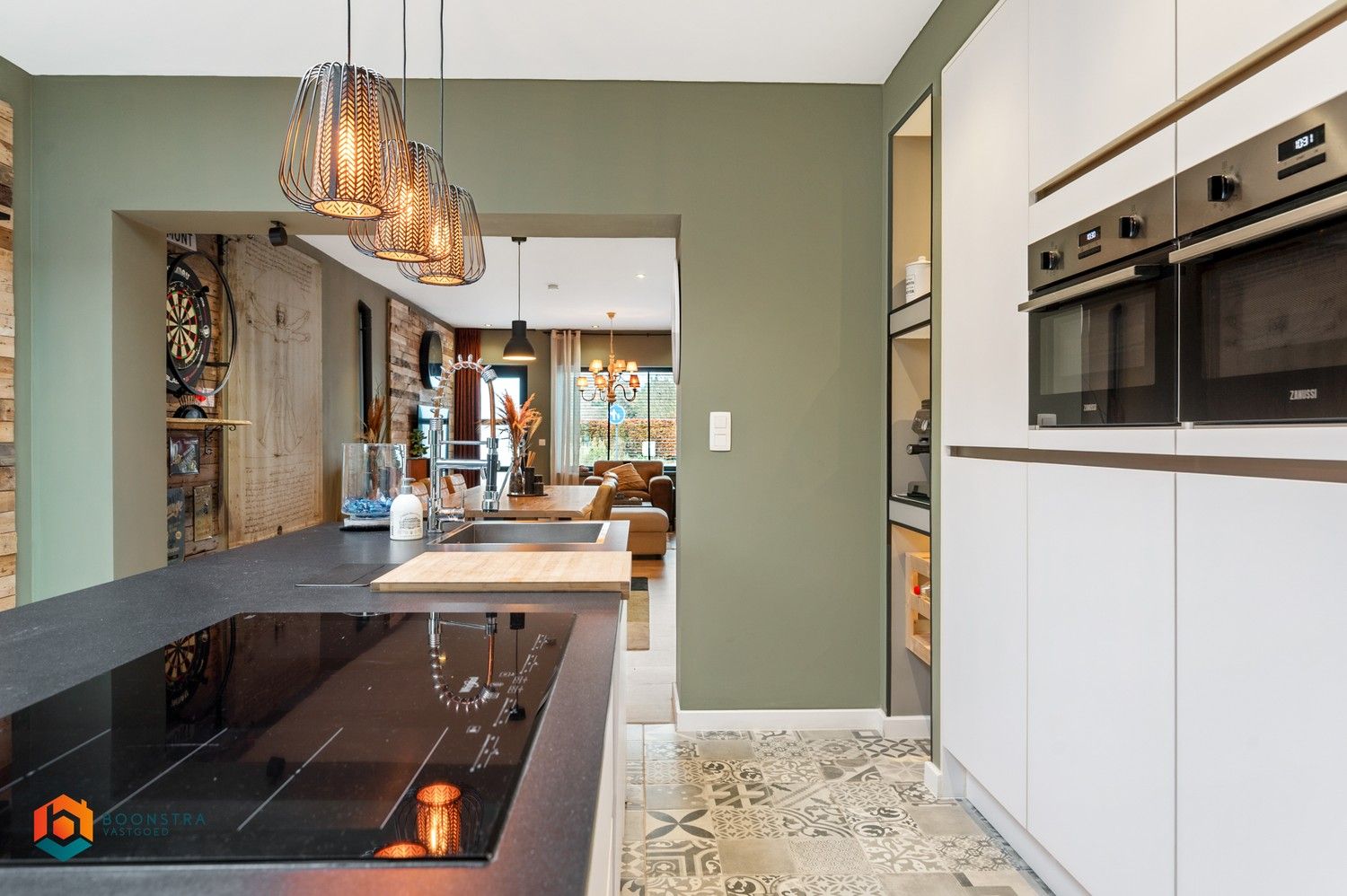 Gerenoveerde woning met 3 slaapkamers foto 12