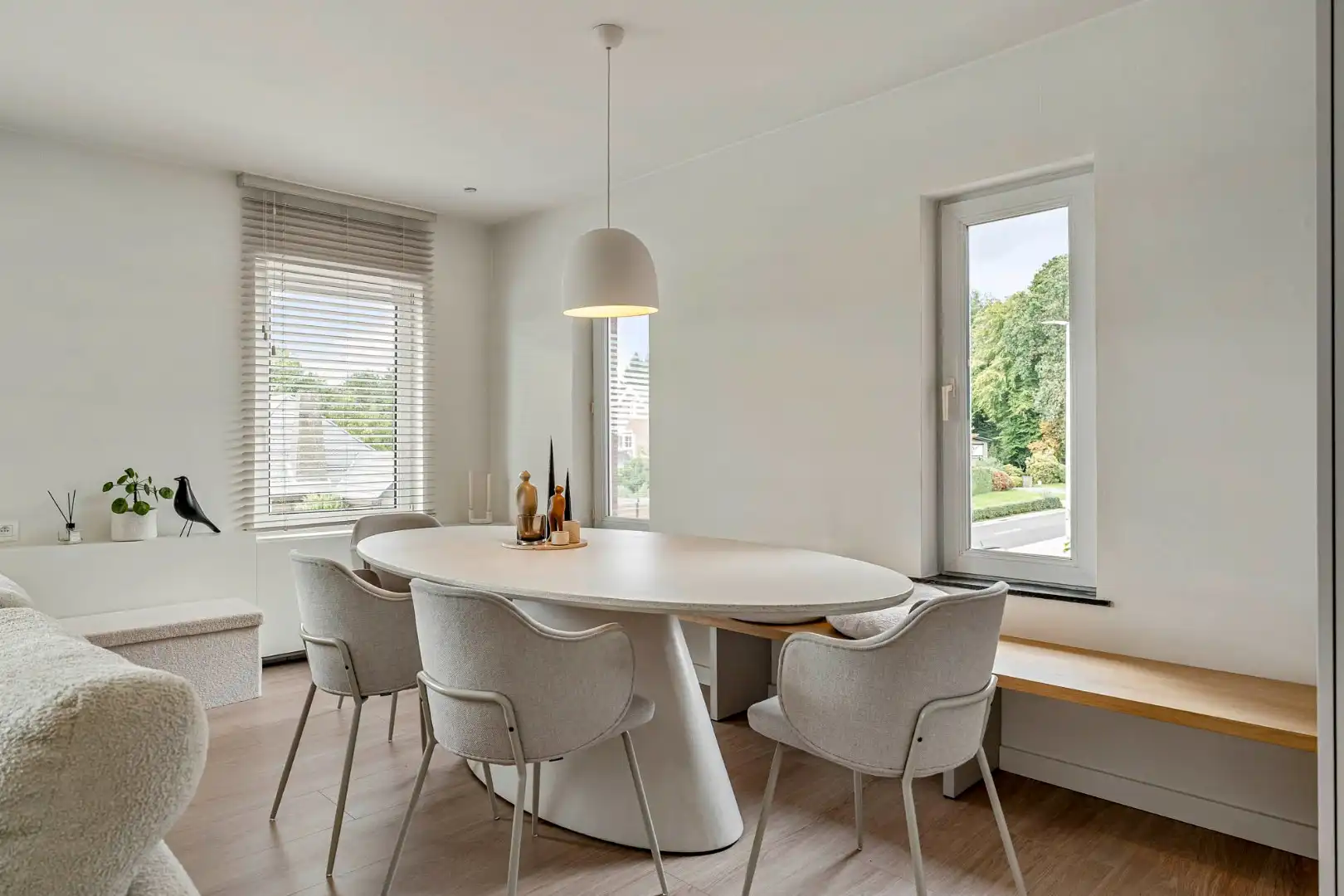 Comfortabel, mooi gerenoveerd duplex-appartement mét ruim terras en carport! foto 6