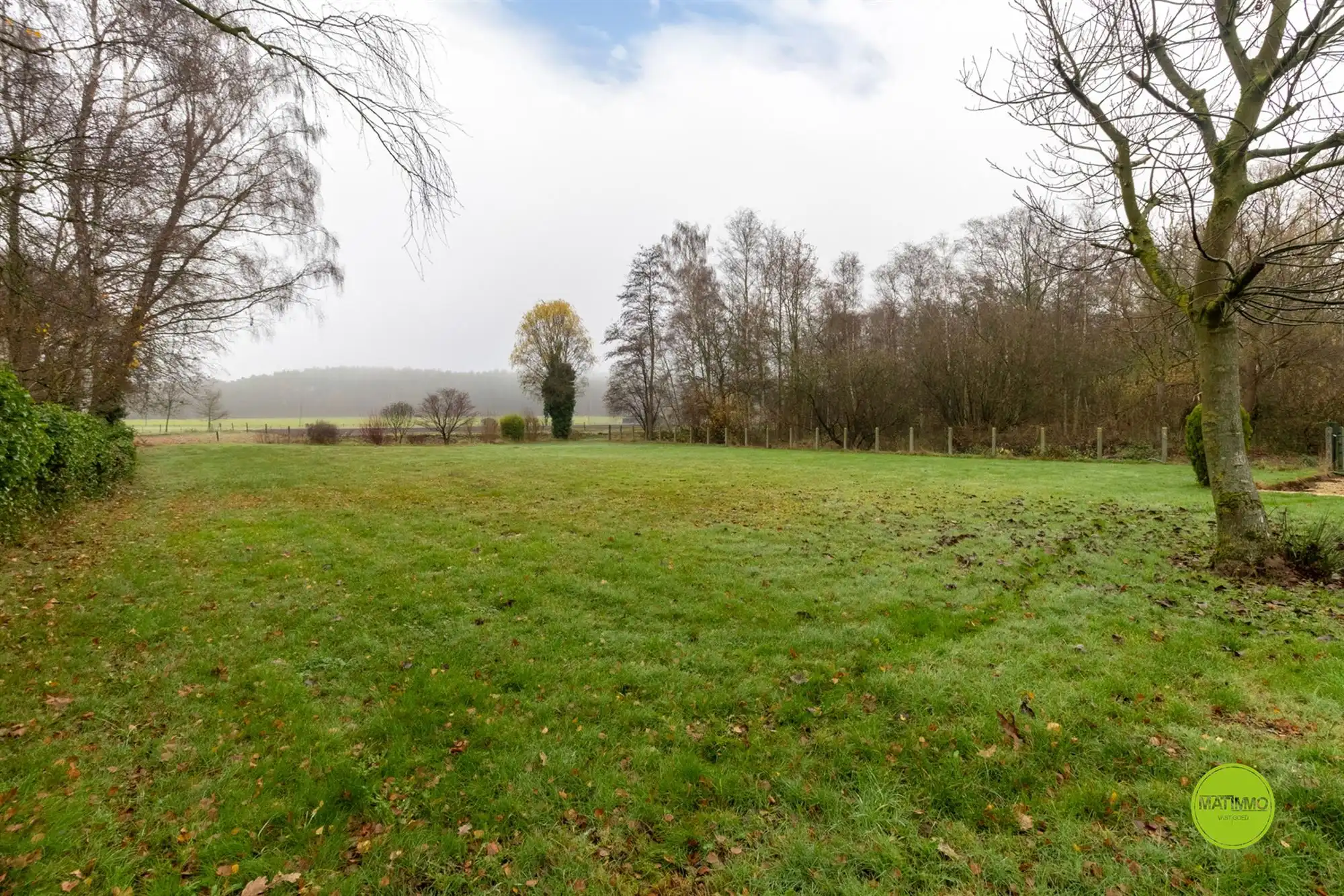 Open bebouwing op royaal perceel met vrij uitzicht foto 3