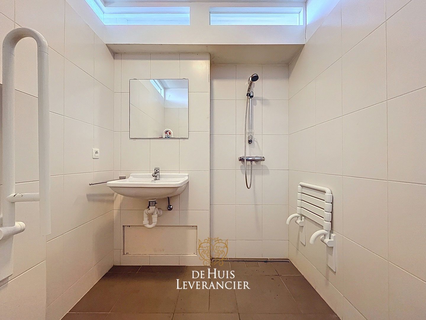 Luxueuze serviceflat met 1 slk en ruim terras foto 15