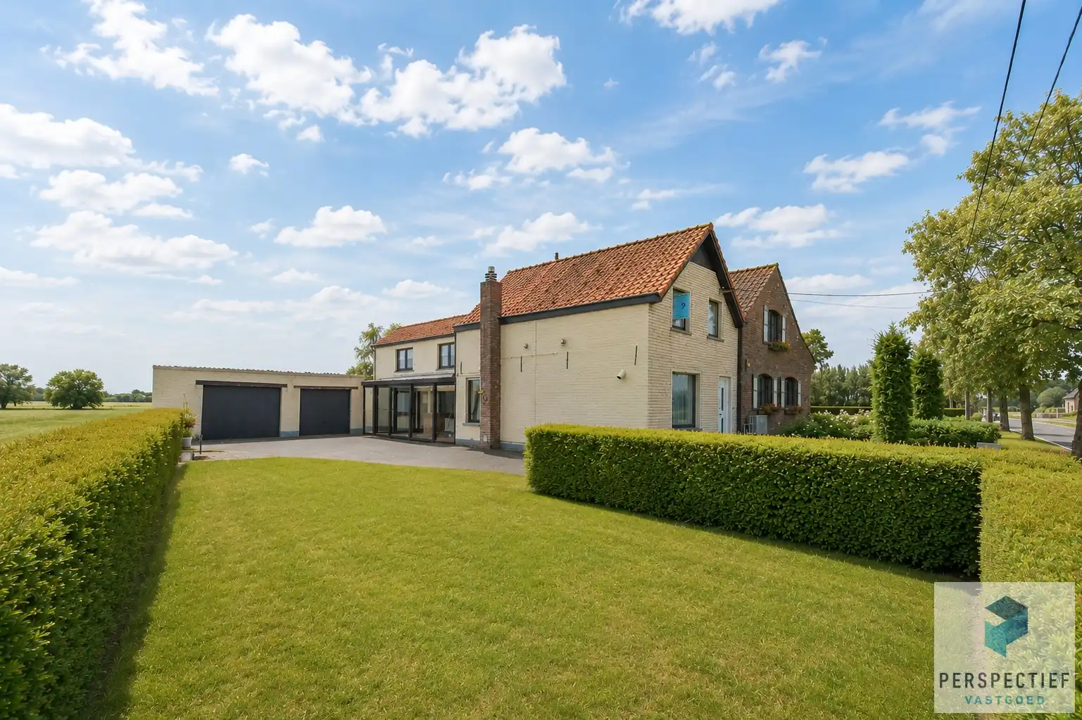Te renoveren woning met rondom landelijke uitzichten foto 18