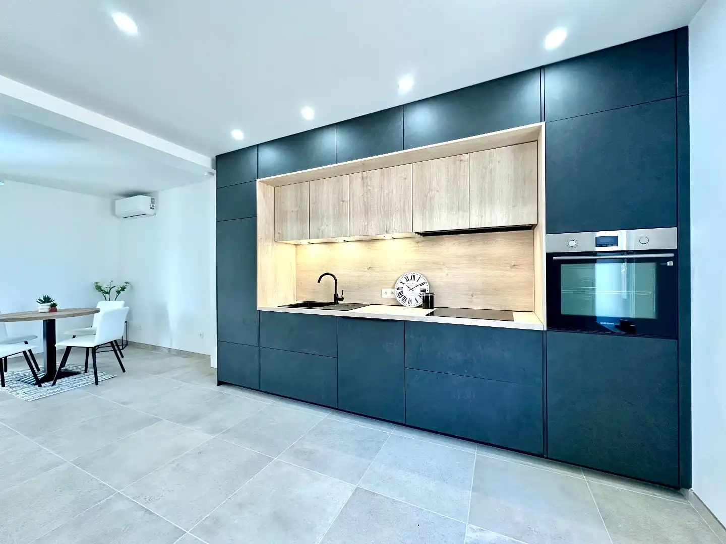 Prachtig gerenoveerde woning met 3 slaapkamers te Heers foto 3