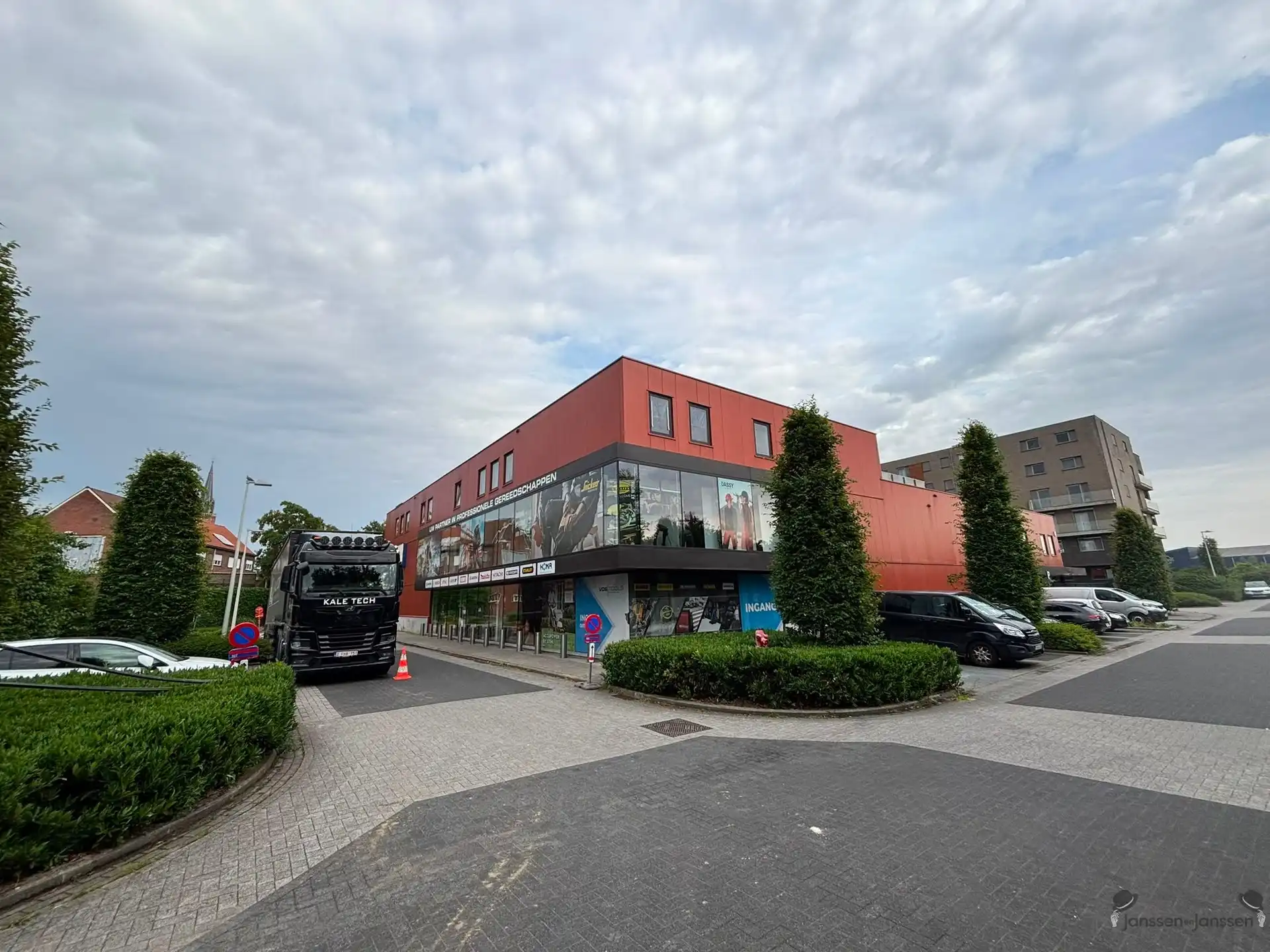 Ruim prachtig afgewerkt appartement met 3 slaapkamers en groot terras te huur in Boom foto 25