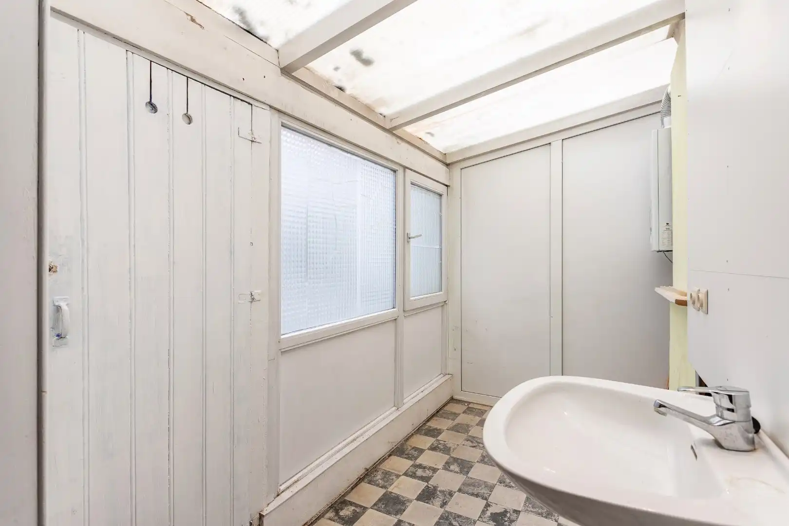 Handelshuis én appartement centrum Halle foto 10