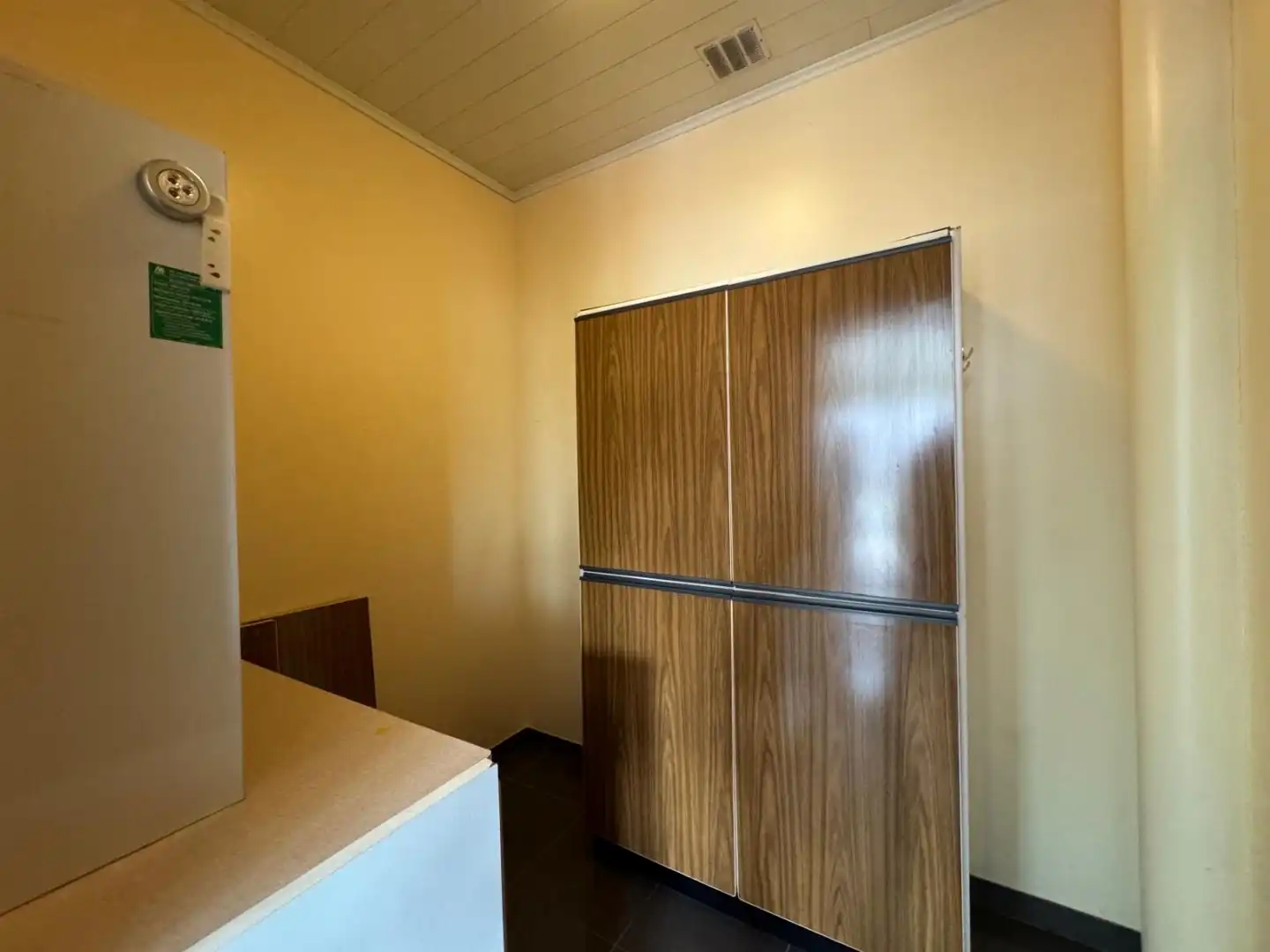 TE HUUR - Op zoek naar een ruim appartement in hartje Merchtem? Welkom Home! foto 12