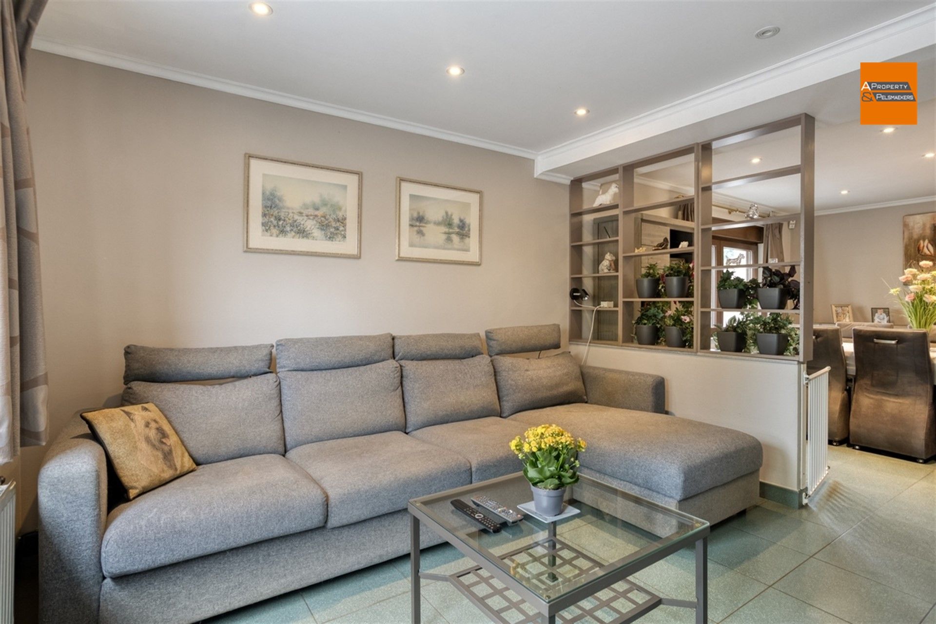 Gerenoveerde woning met ruime tuin foto 6