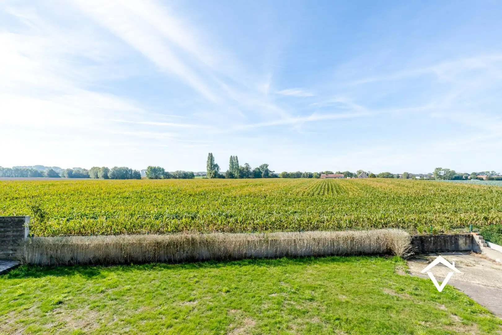Alleenstaande woning met een rustige ligging te Koekelare foto 7