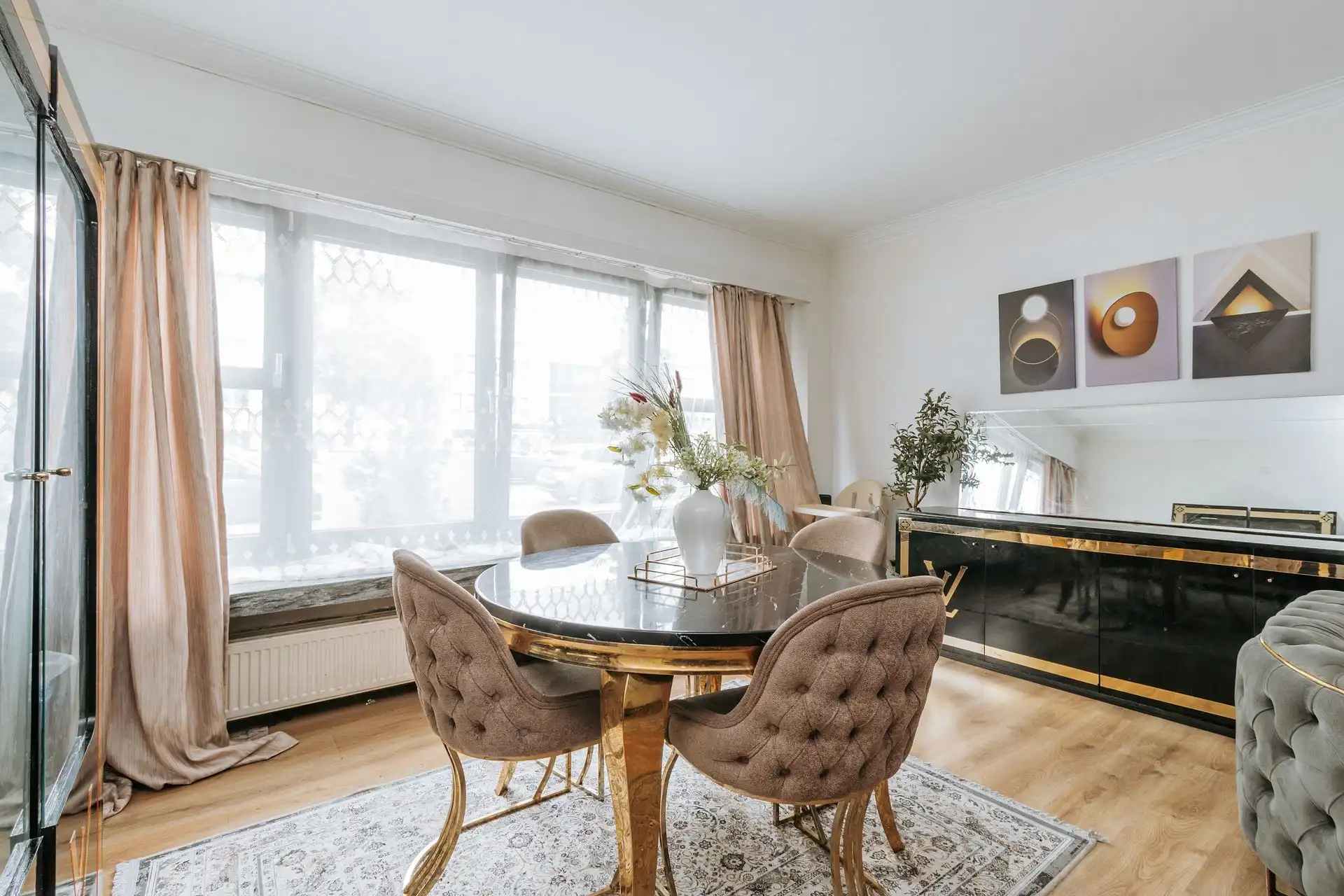 Gelijkvloers te renoveren drieslaapkamer appartement foto 4
