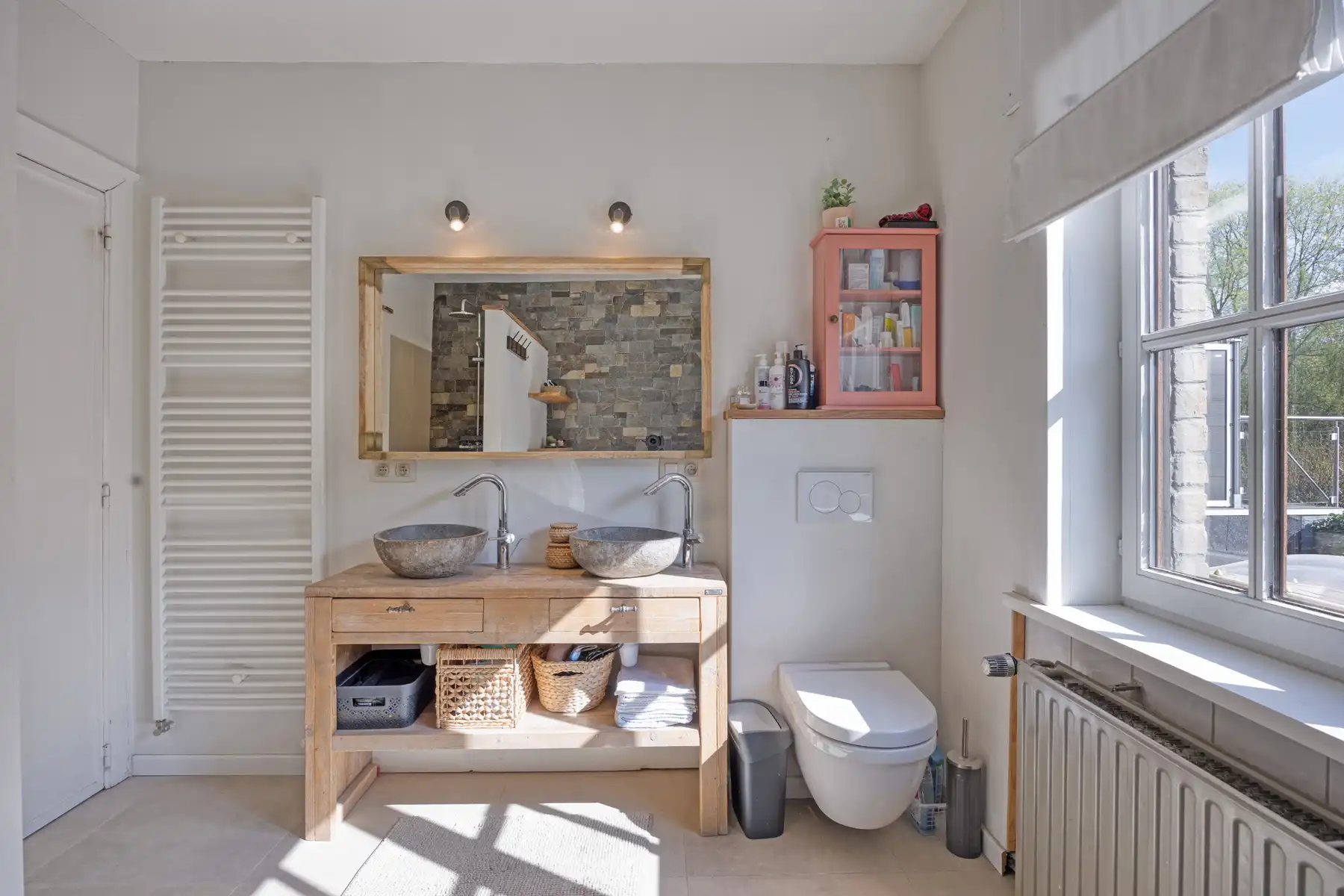 Instapklare woning met 3 slaapkamers en prachtige tuin. foto 19