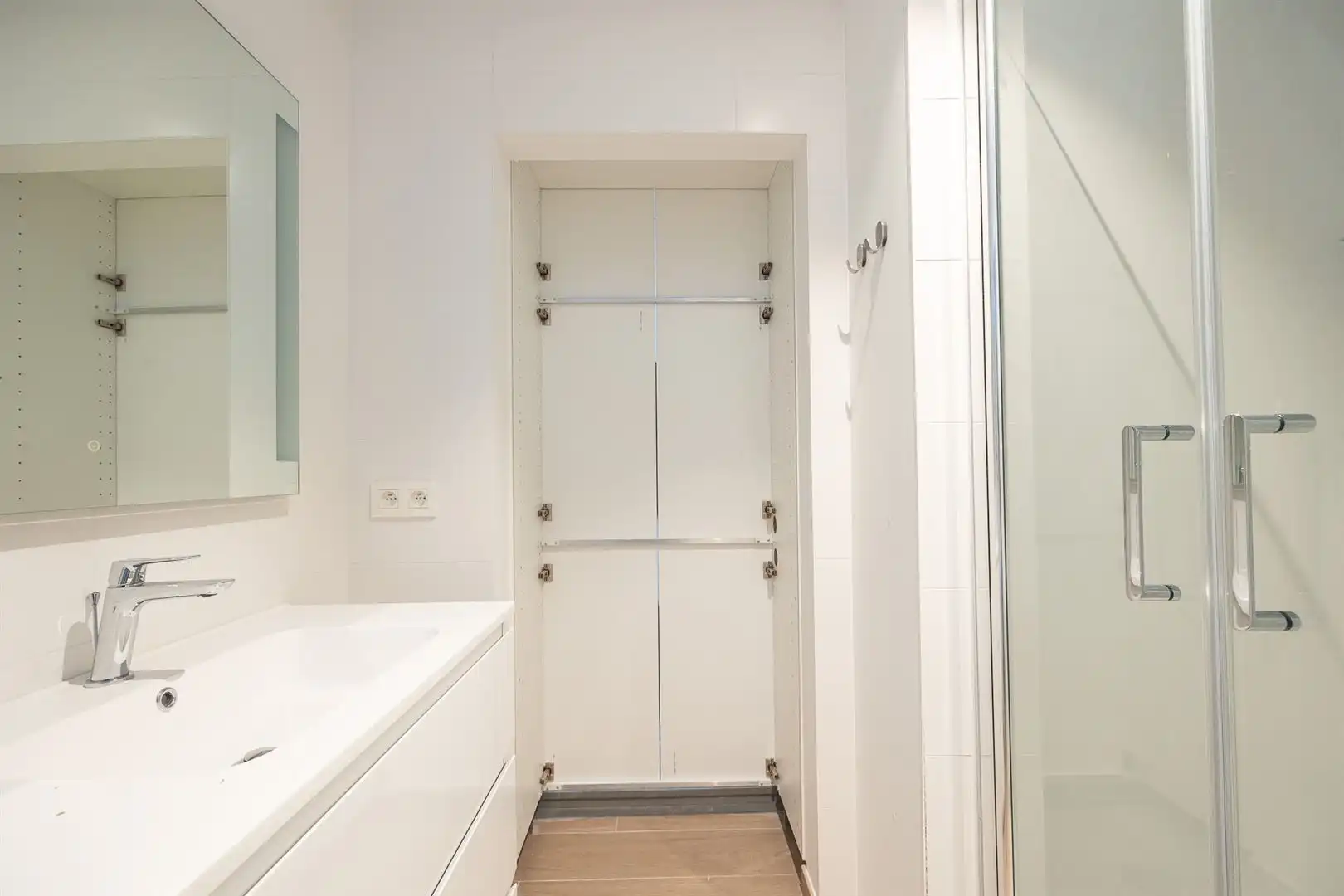 Gerenoveerd appartement aan Zuidpark foto 12