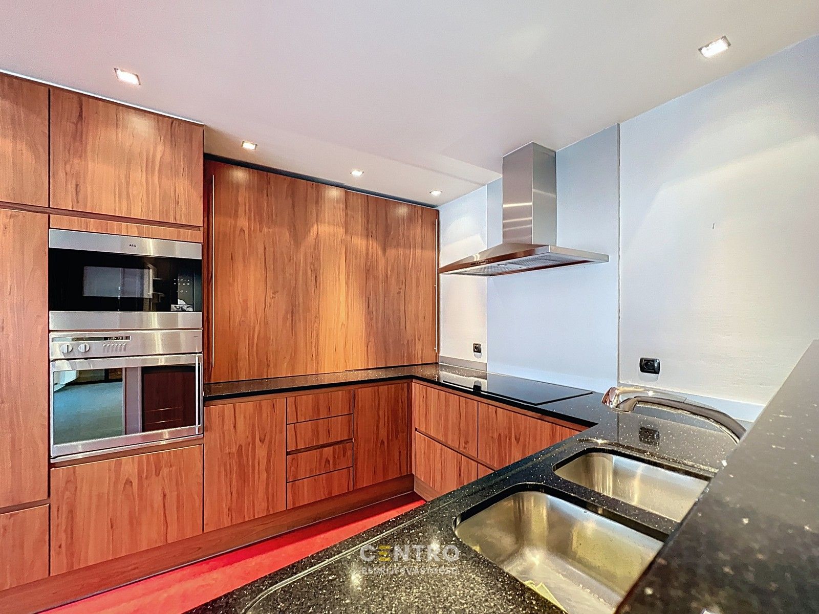 INSTAPKLARE woning met riant dakterras en incl. ondergrondse garage te Tielt! foto 16