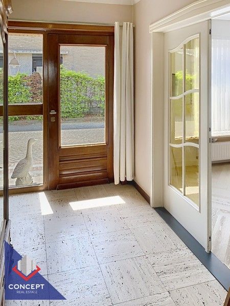 Instapklare woning met 3 slaapkamers met achterliggende paardenweides. foto 9