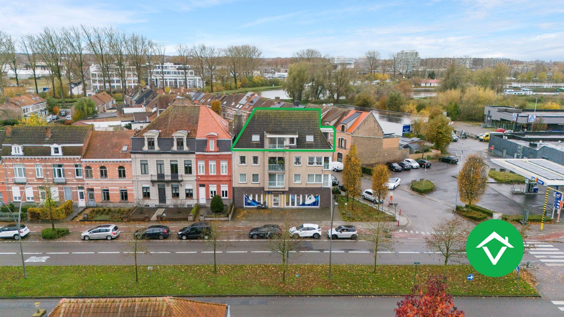 Instapklaar appartement met 3 slaapkamers en autostandplaats te Brugge foto 3