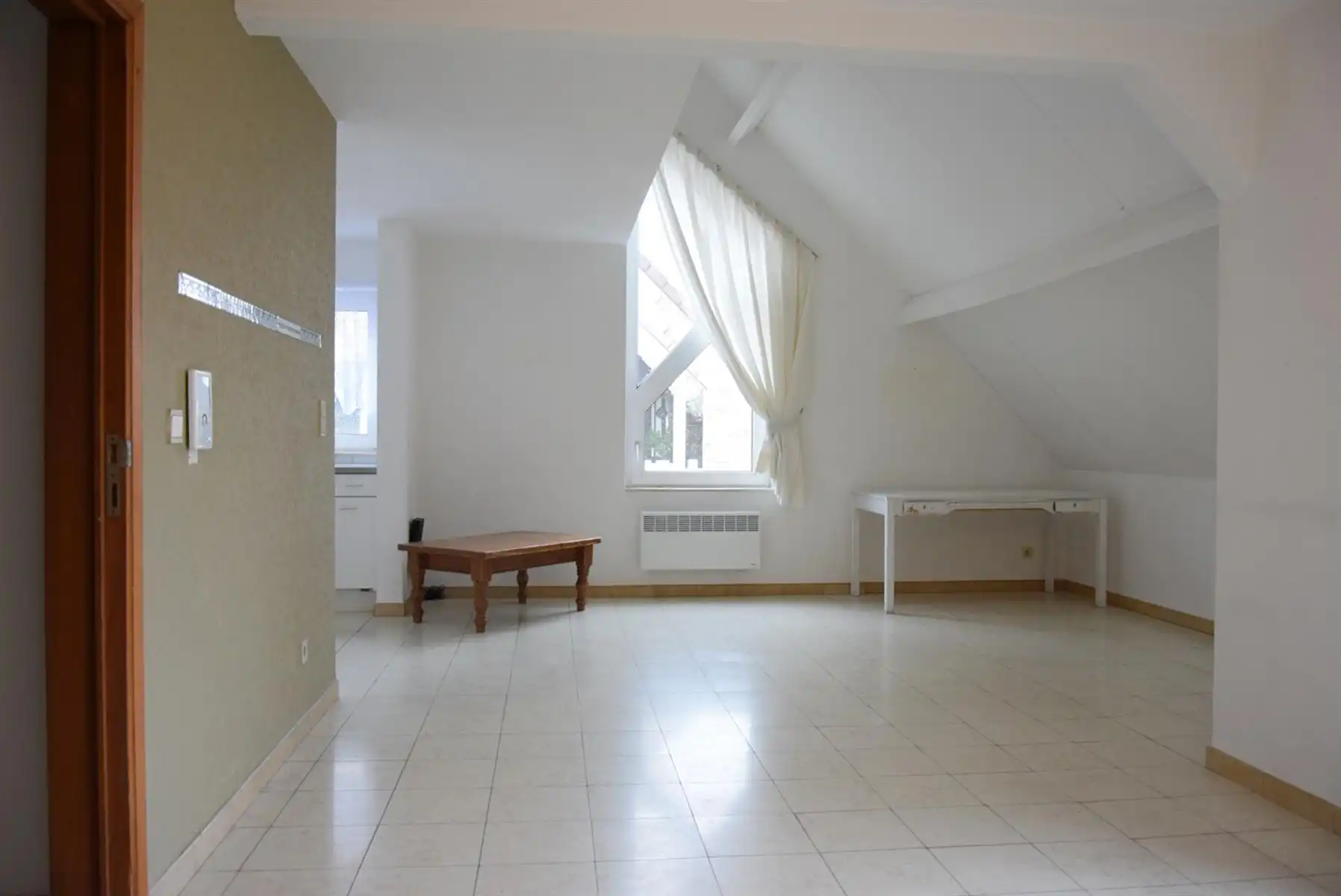 Instapklaar 2-slaapkamerappartement nabij Maastricht foto 3