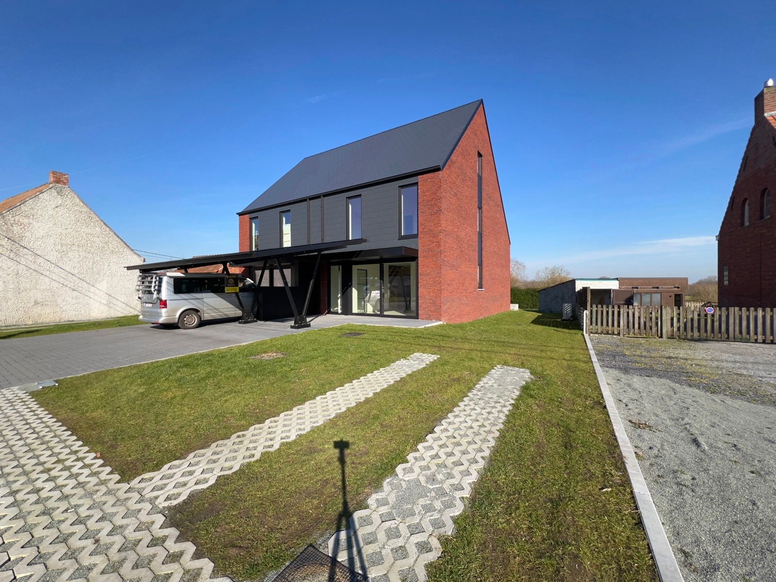 Prachtige woning met 4 slaapkamers foto 31