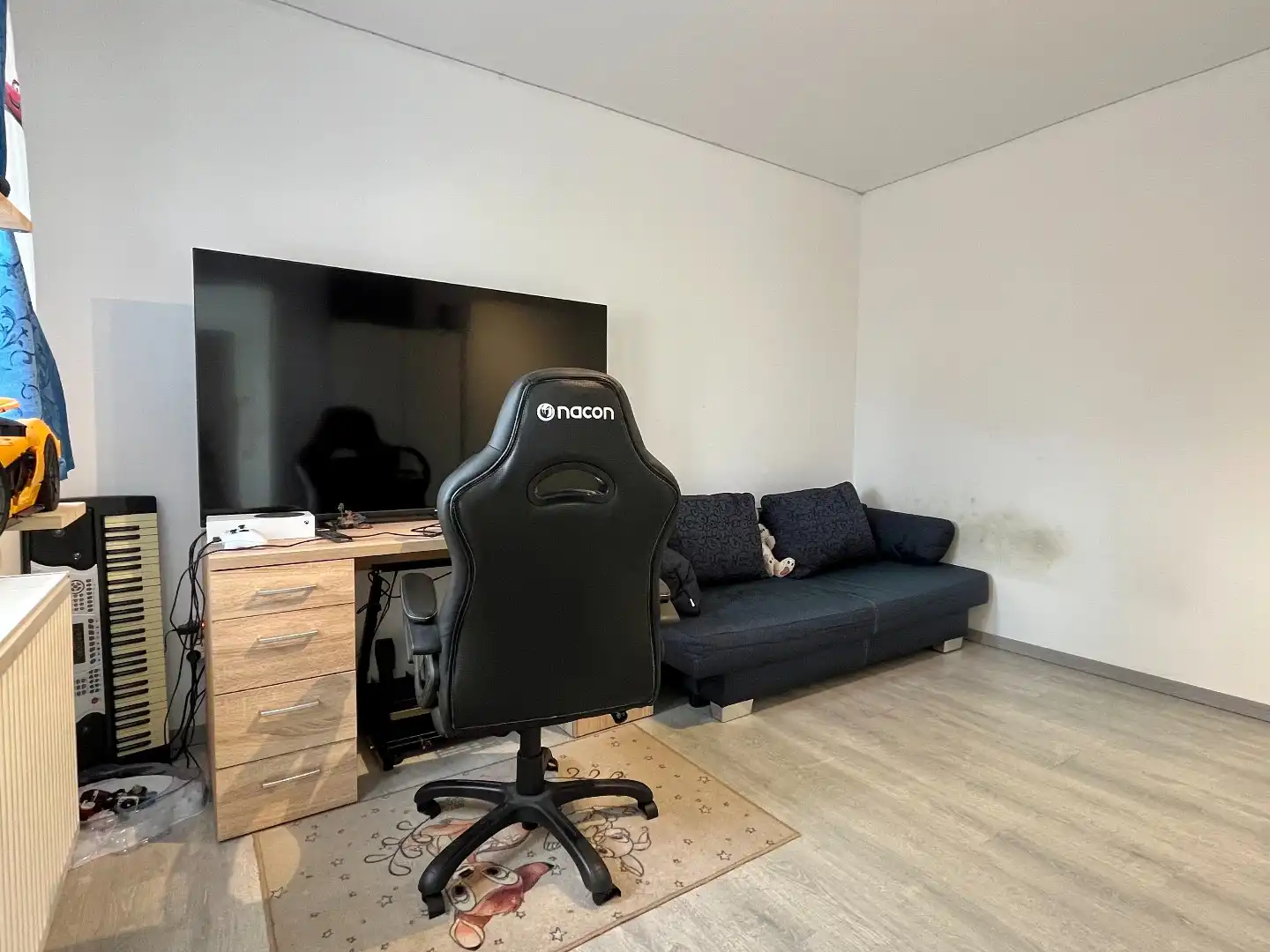 Recente woning te koop in Oostrozebeke met EPC A, 3 slaapkamers, veel parkeergelegenheid op een TOP ligging foto 8