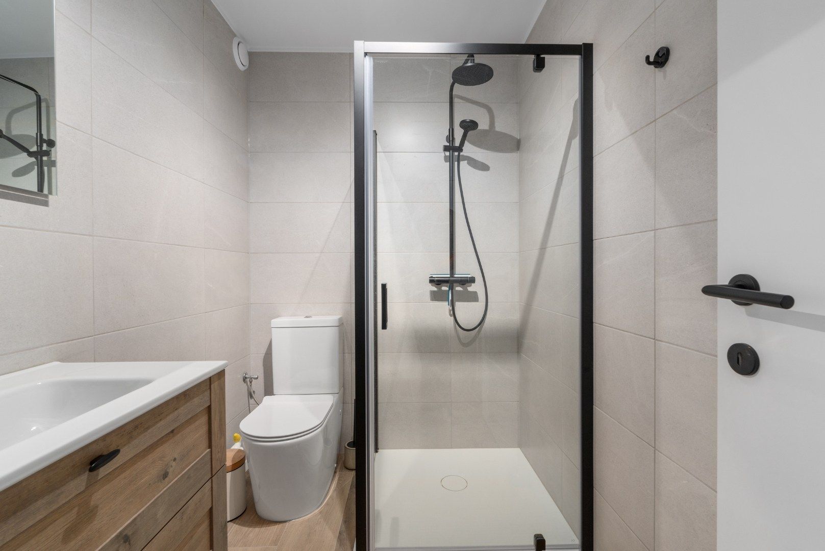 Instapklaar 1-slaapkamerappartement te koop in Oostende – centraal gelegen en gerenoveerd foto 12