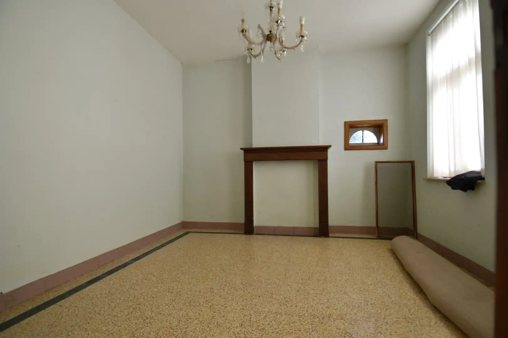 Charmant gelegen eigendom van 2.061m² met uitzonderlijk potentieel te koop in Rollegem foto 5