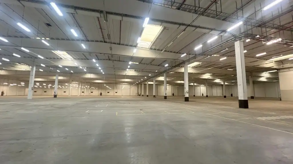 Logistiek magazijn te huur in bedrijvenpark Waregem-Zuid foto 7