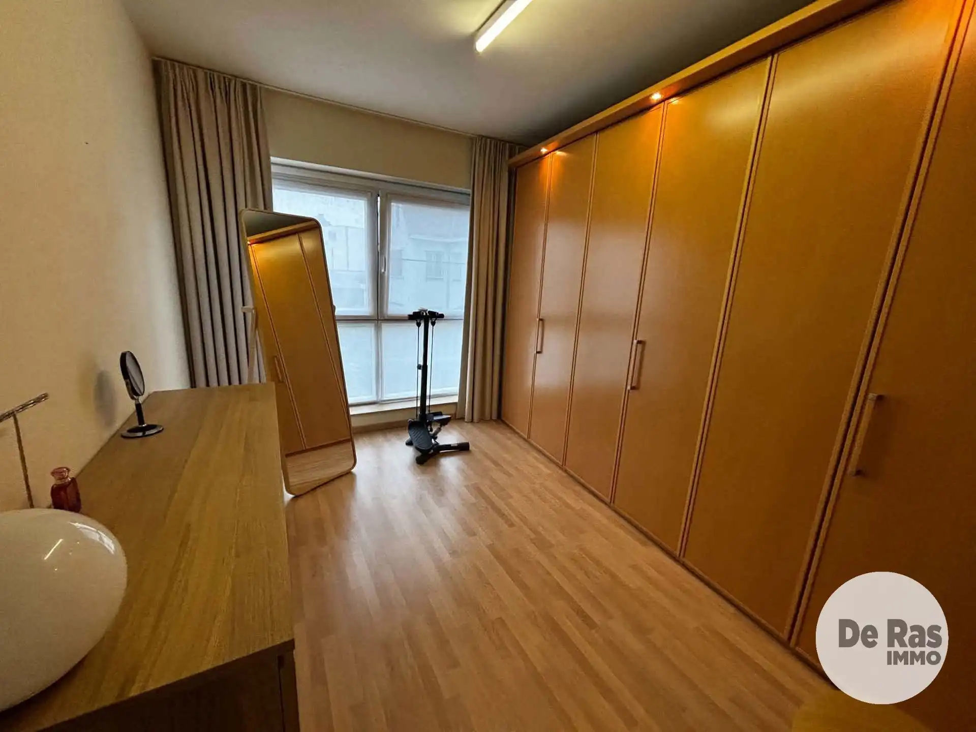 SERSKAMP - Lichtrijk appartement met staanplaats foto 8