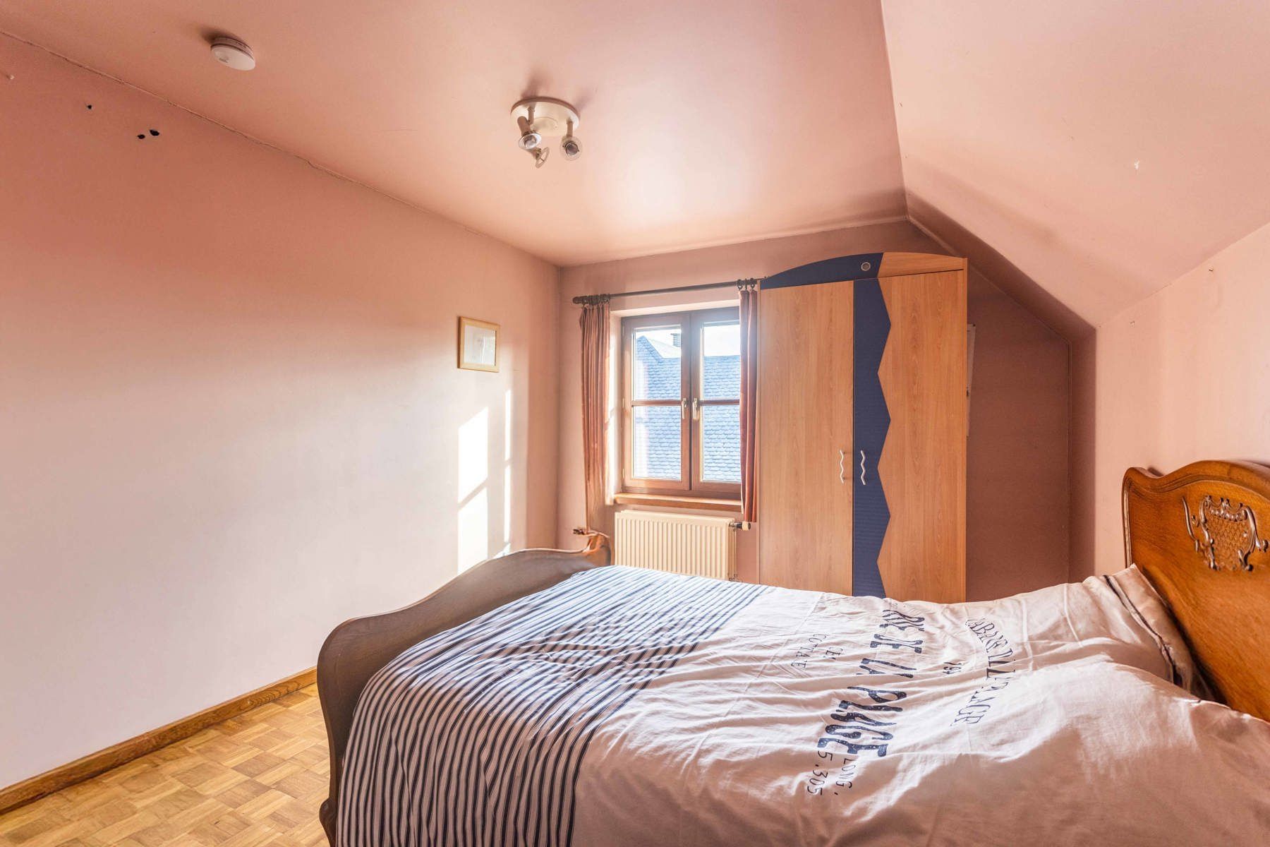 Ruime open bebouwing op rustige locatie foto 21