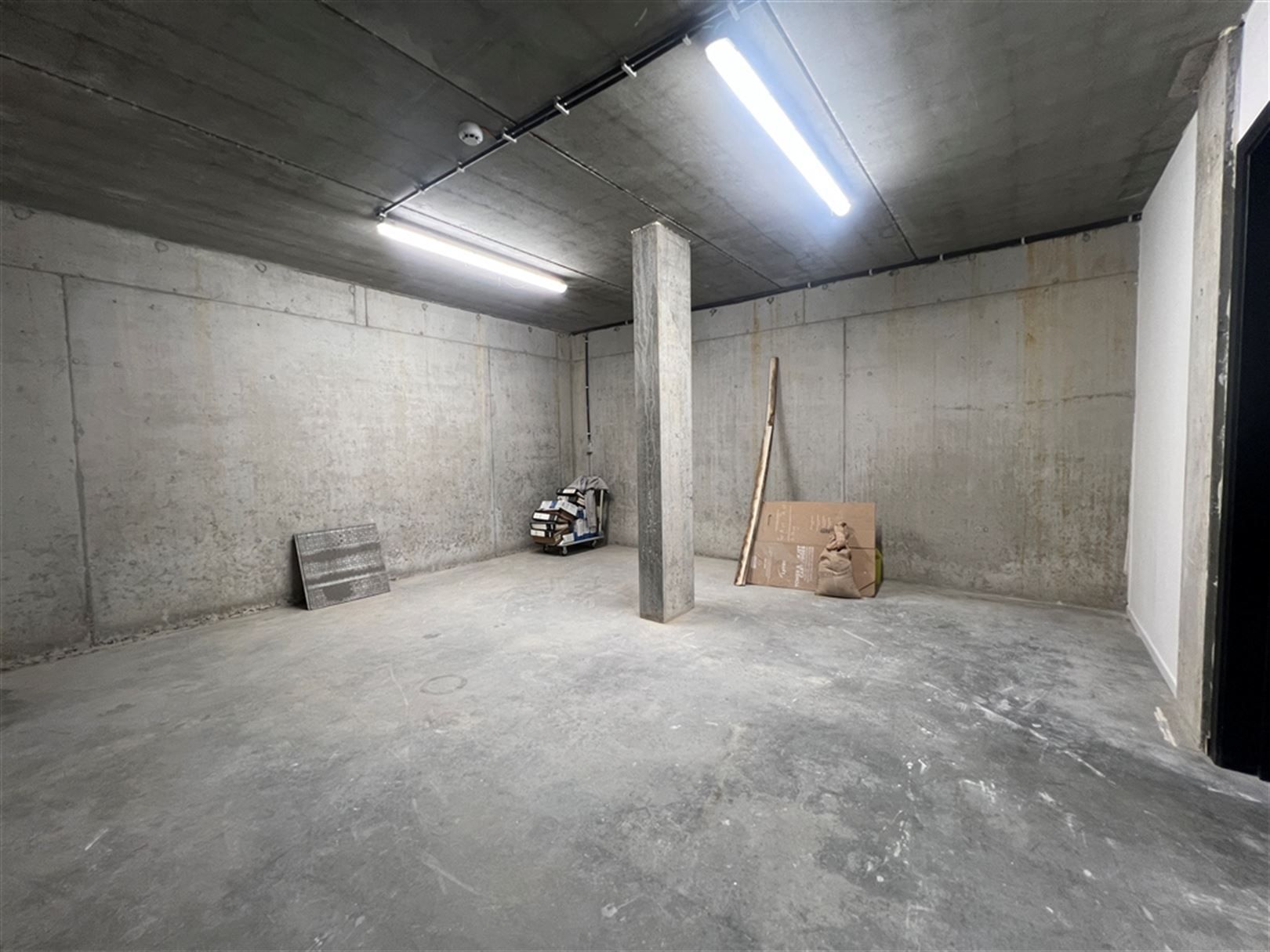 Duurzaam kantoorgebouw nabij station Gent-Sint-Pieters foto 14