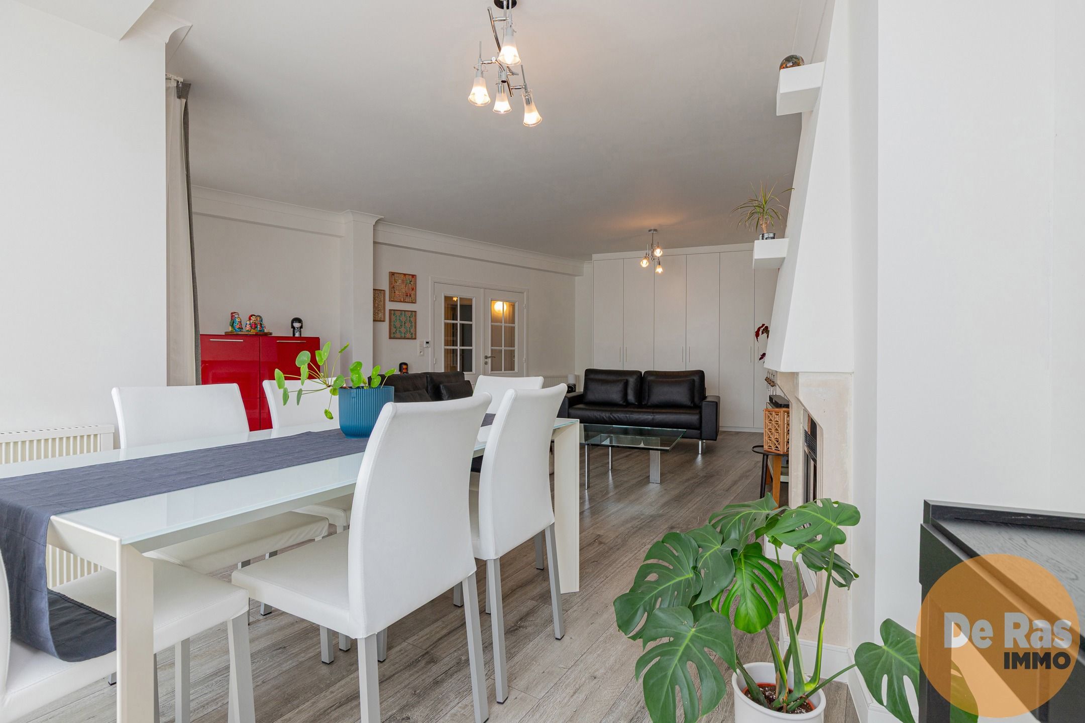 GENT - Instapklaar 4 slaapkamer appartement op 1ste verdiep foto 7