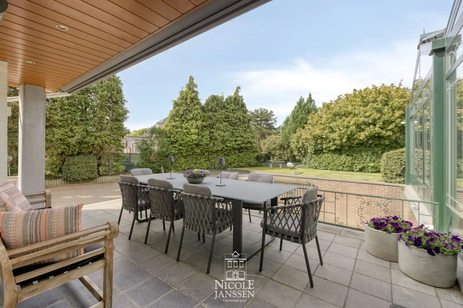 Vrijstaande villa foto 25