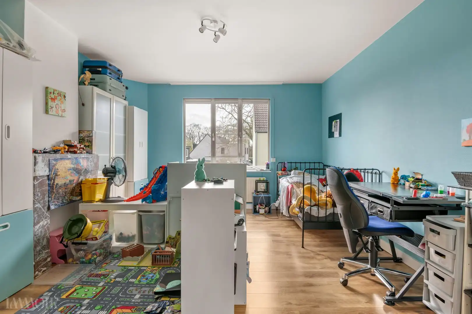 Veelzijdig commercieel pand met ruime woonst, terras en tuin. foto 16