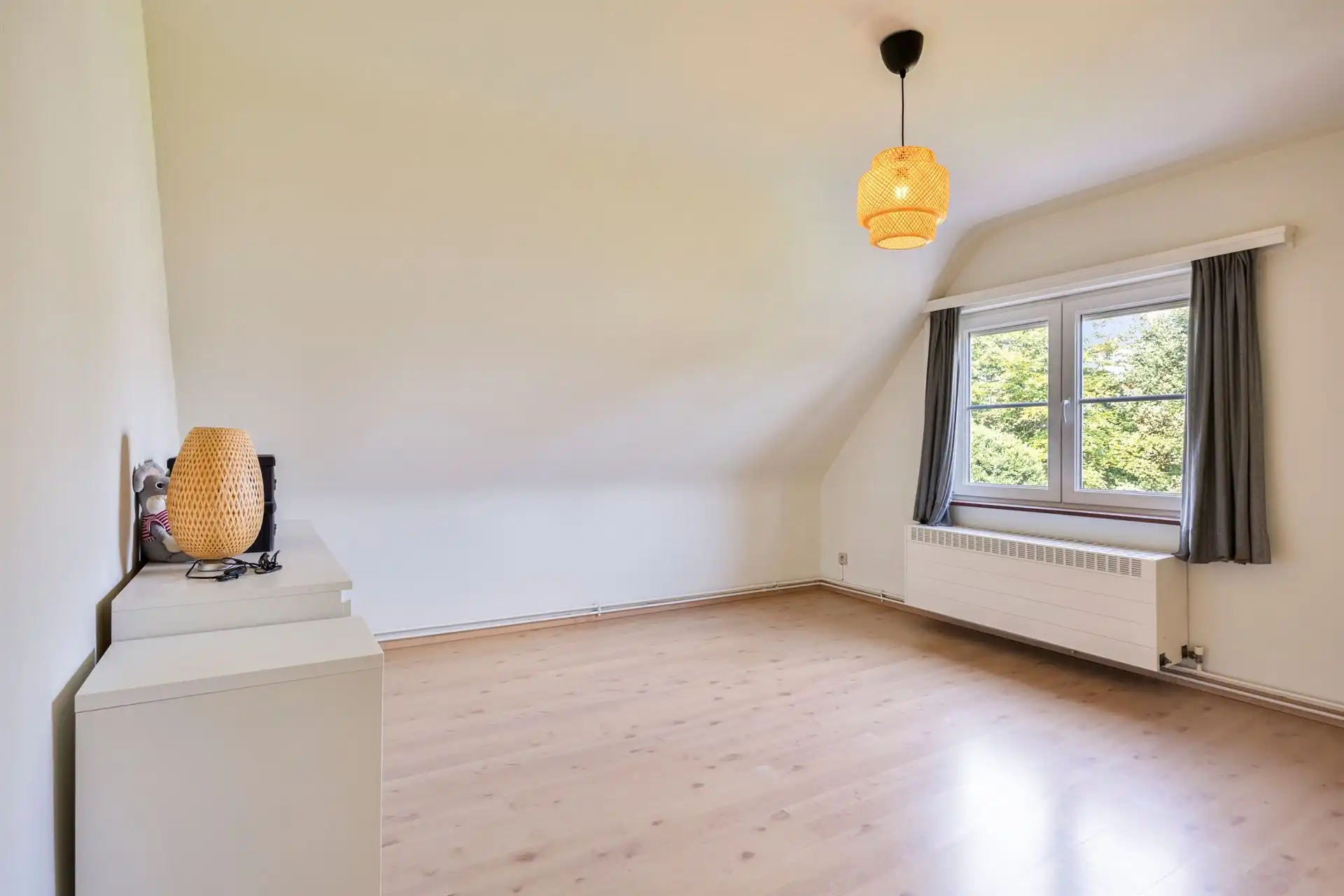 Instapklare woning met 3slpk's en bew. opp. van 220 m²! foto 18