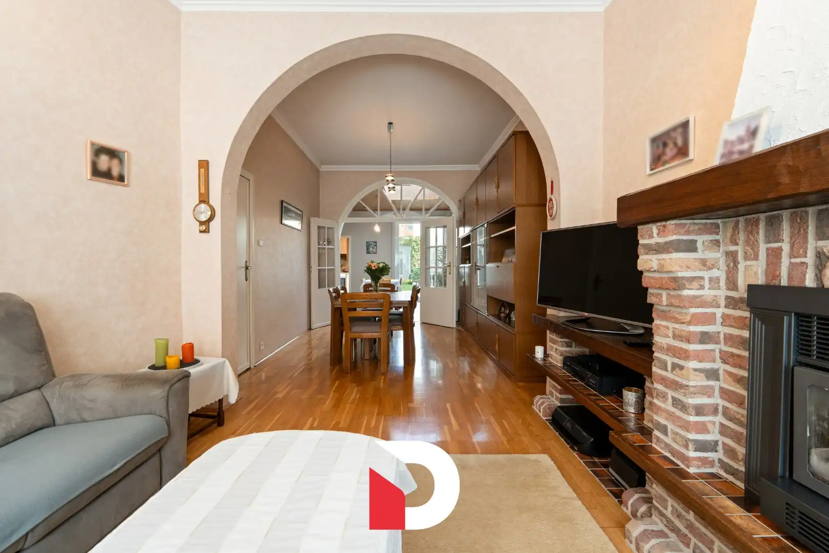 Riante burgerwoning te Kristus-Koning met 4 slk tuin en garagebox foto 4