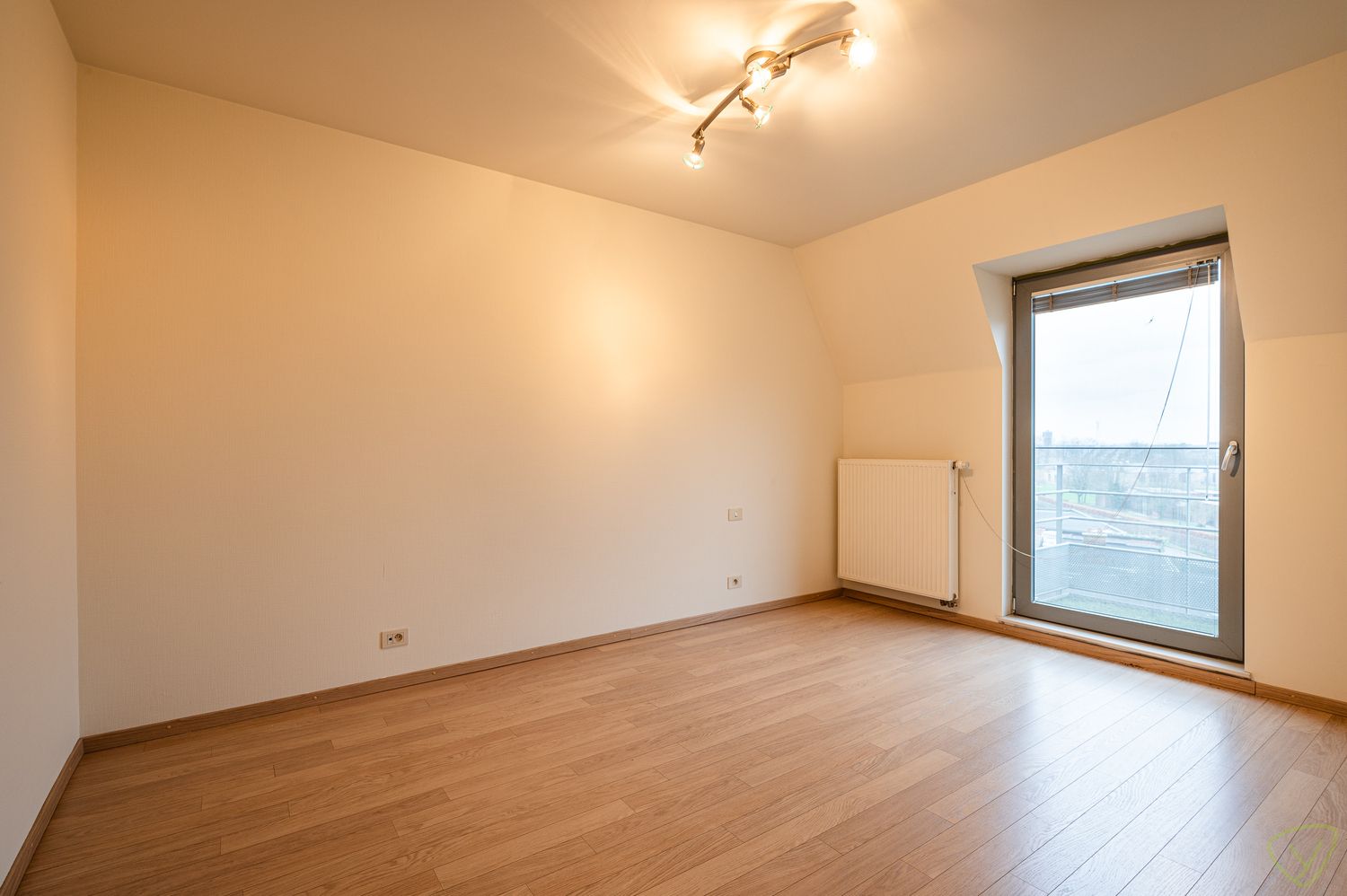 Ruim dakappartement gelegen in het centrum van Eeklo! foto 15