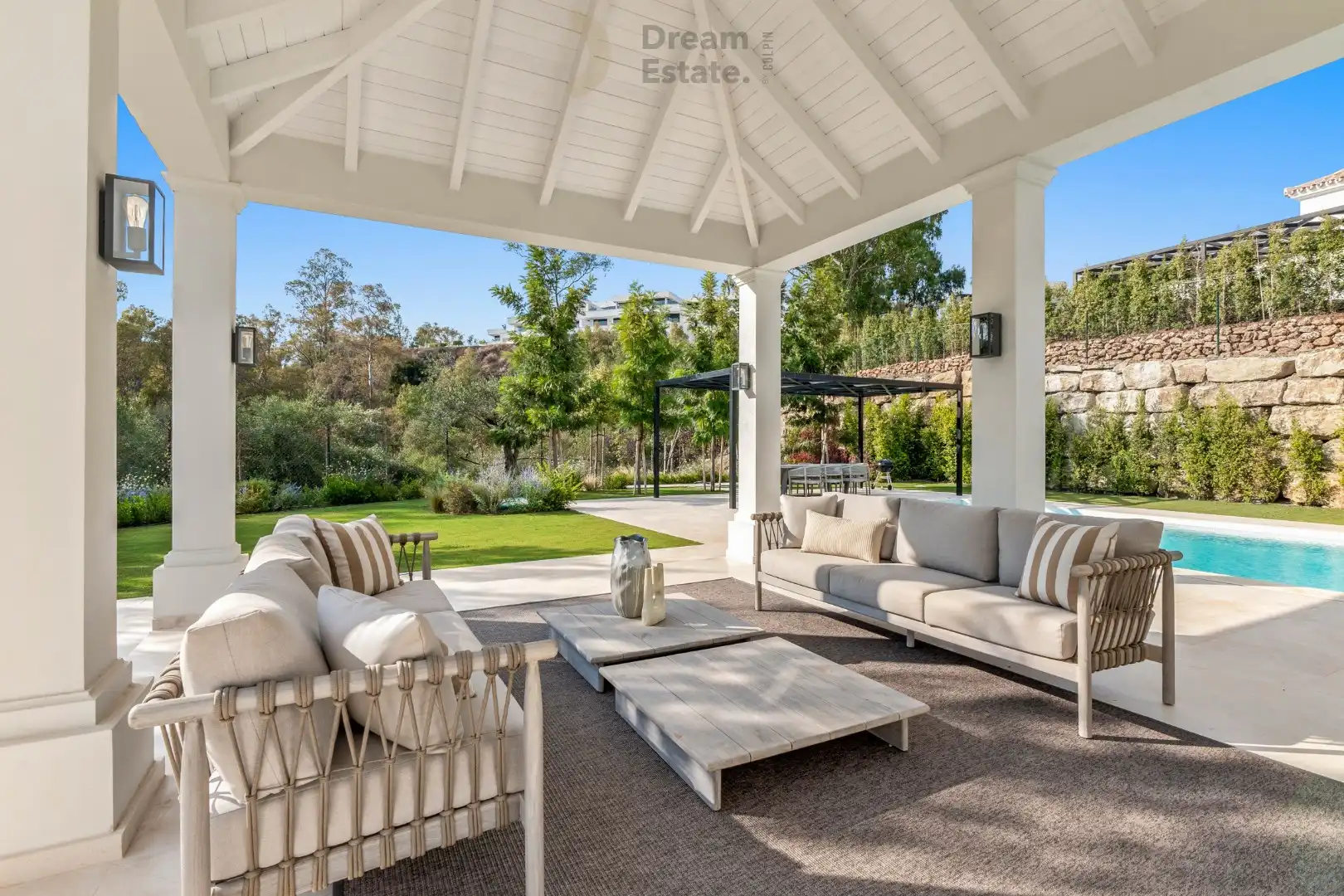 Schitterende nieuwe villa gelegen te La Cerquila, Nueva Andalucía, Marbella. foto 3