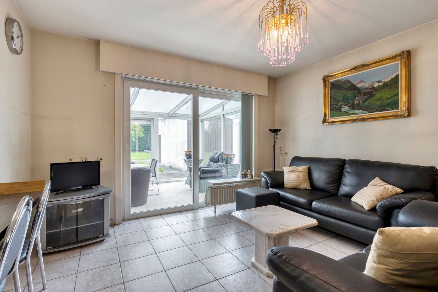 Bungalow met 2 slaapkamers op 6a 19ca en garage! foto 7