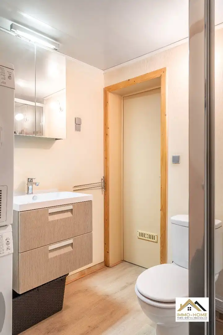 prachtige rijwoning in rustige buurt foto 9