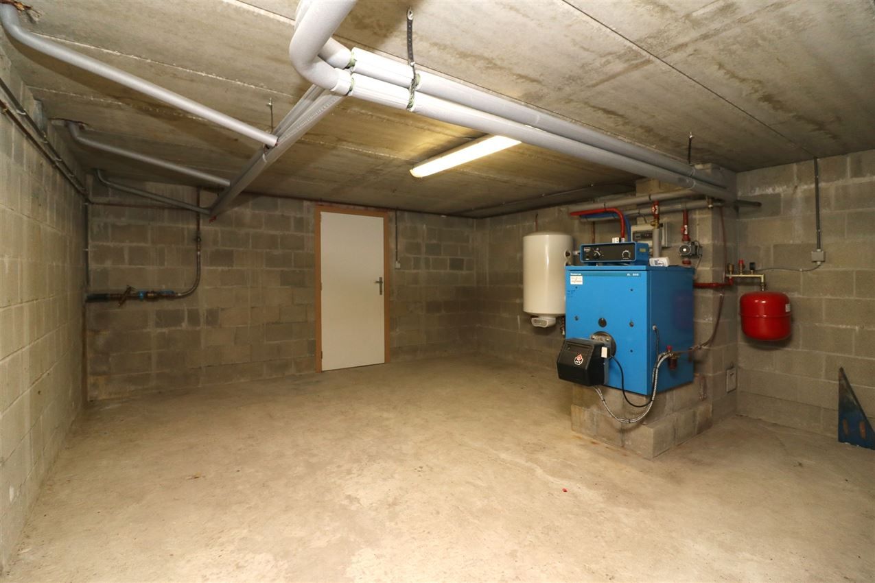 Label c, mooi gelegen landhuis, zonnige leefruimte foto 51