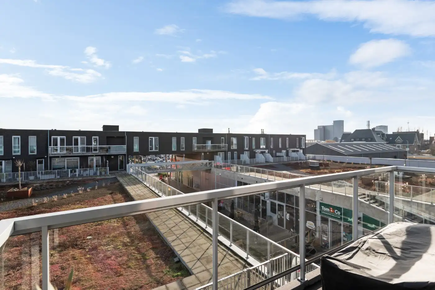 Recent, energiezuinig app. op 2e verd. met 2 slpk. en terras foto 6