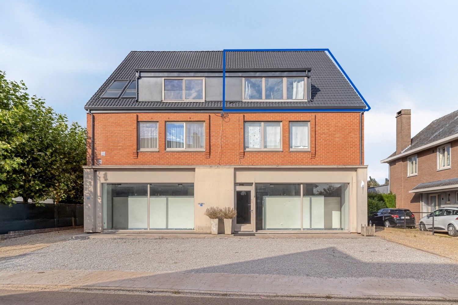 Appartement met 2 slaapkamers én garagebox nabij centrum Lanaken foto 2
