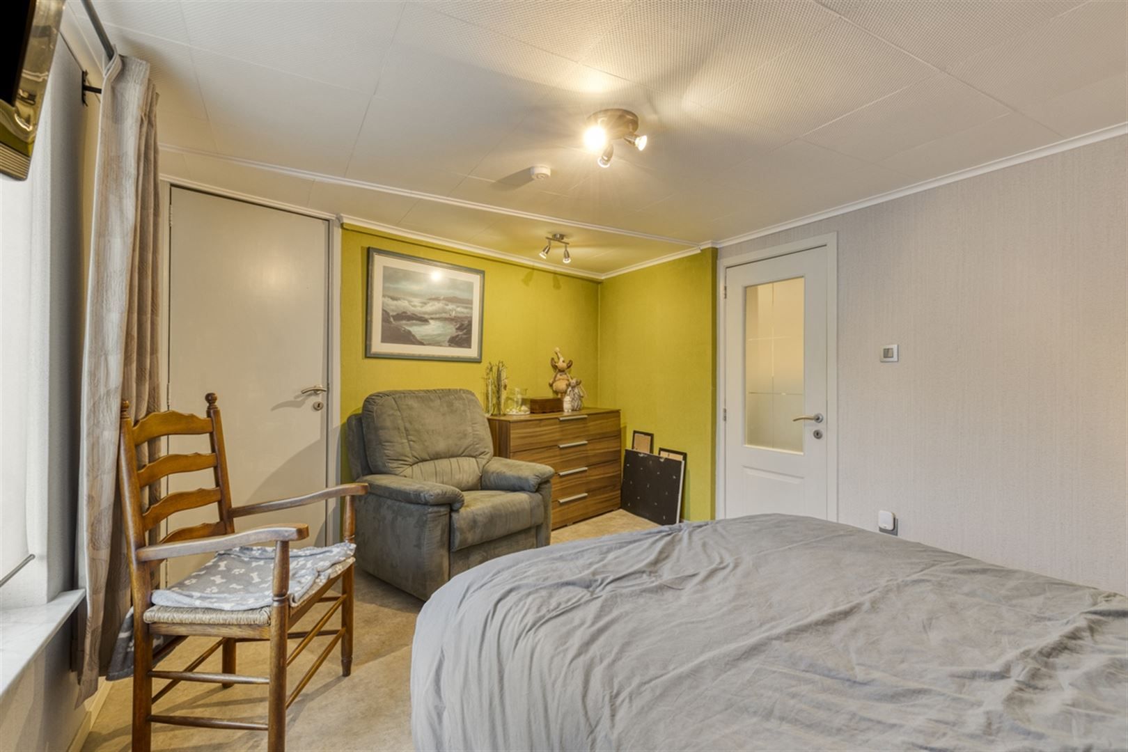 Rustig gelegen woning met garage foto 15