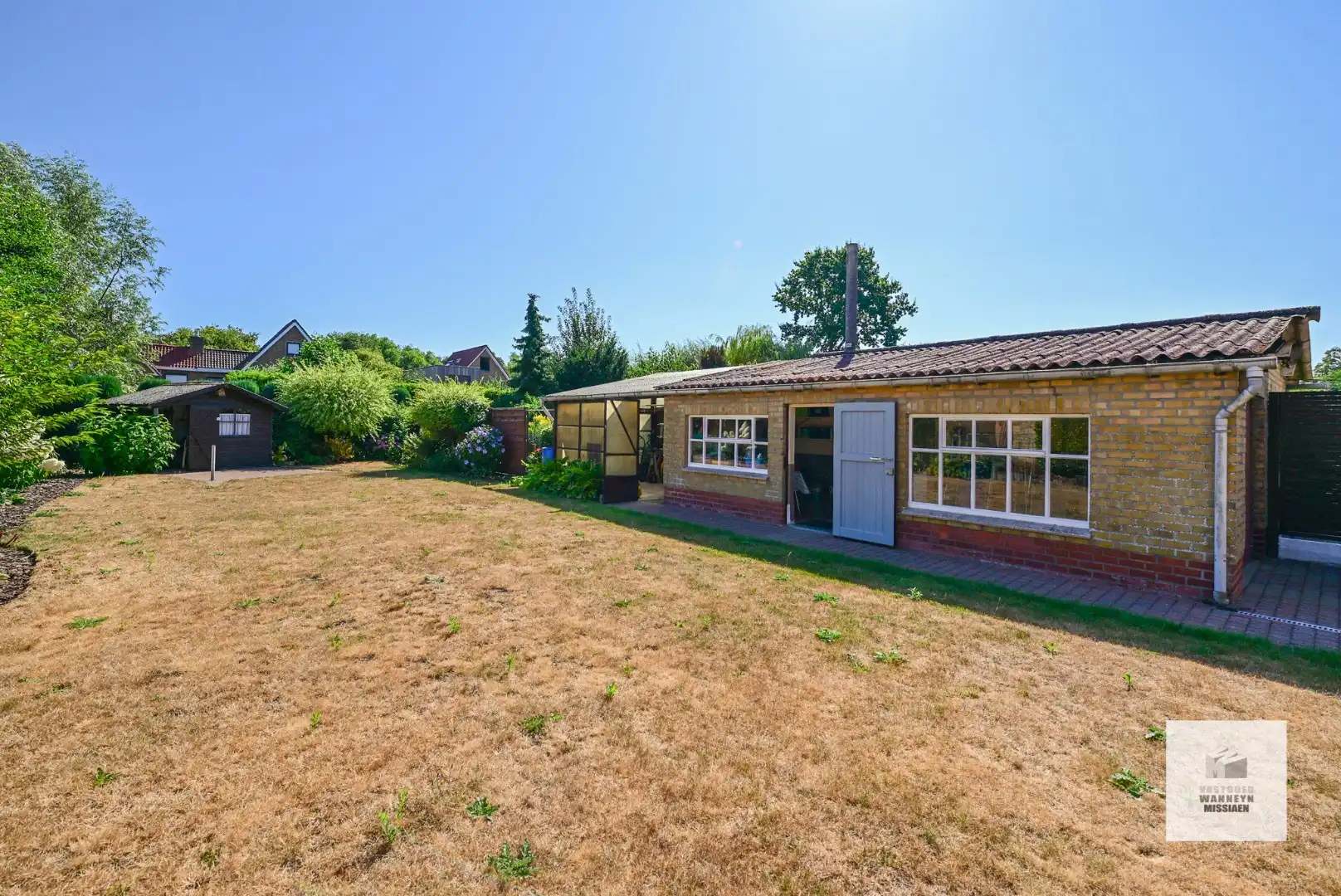 Te renoveren open bebouwing met 3 slaapkamers, tuin en garage op 627m2  foto 18