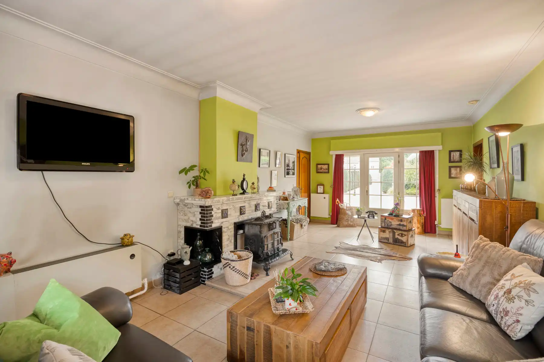 Achterliggende gelijkvloerse woning op mooi perceel foto 6