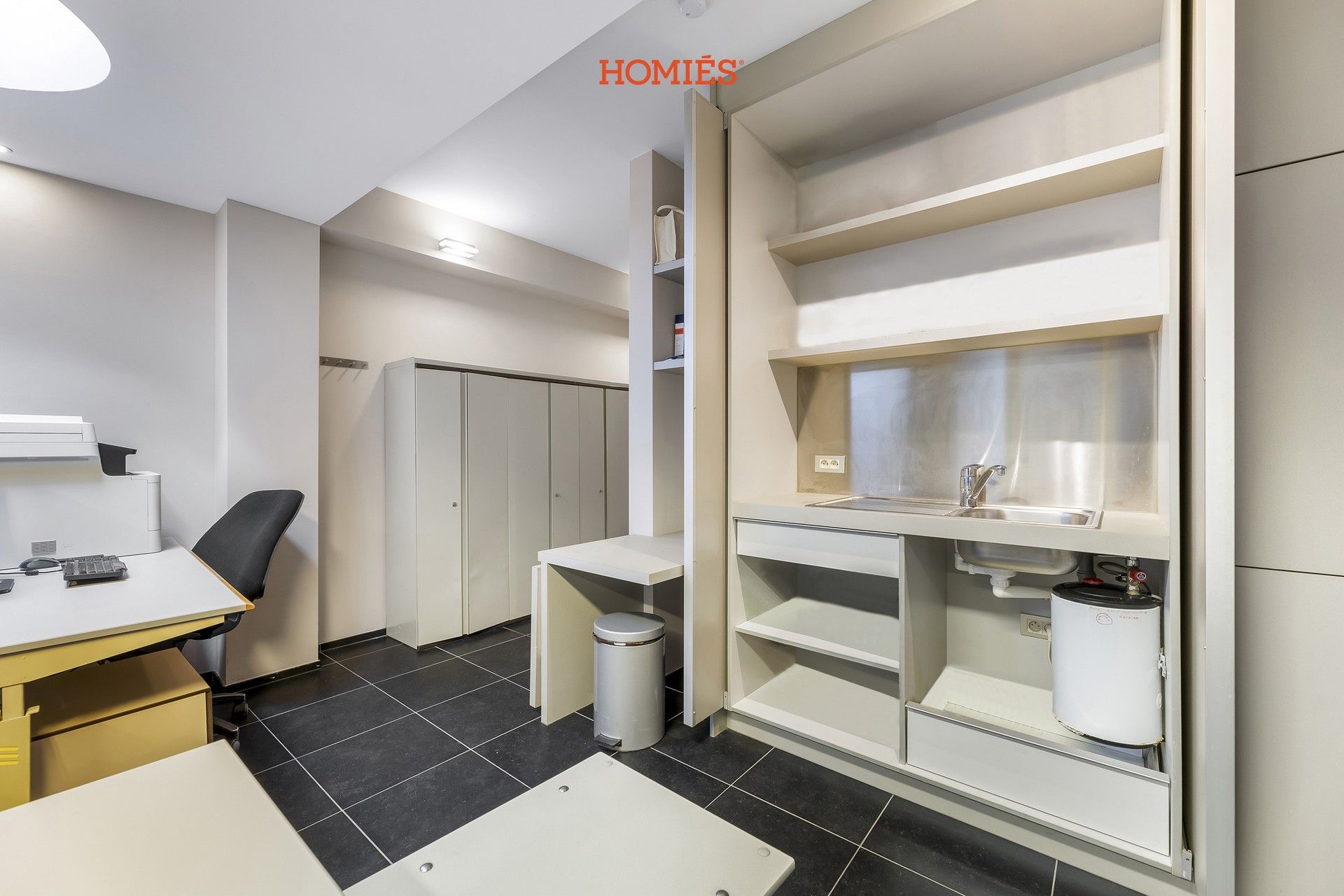 Opbrengsteigendom: Ruim kantoor + duplexappartement foto 5