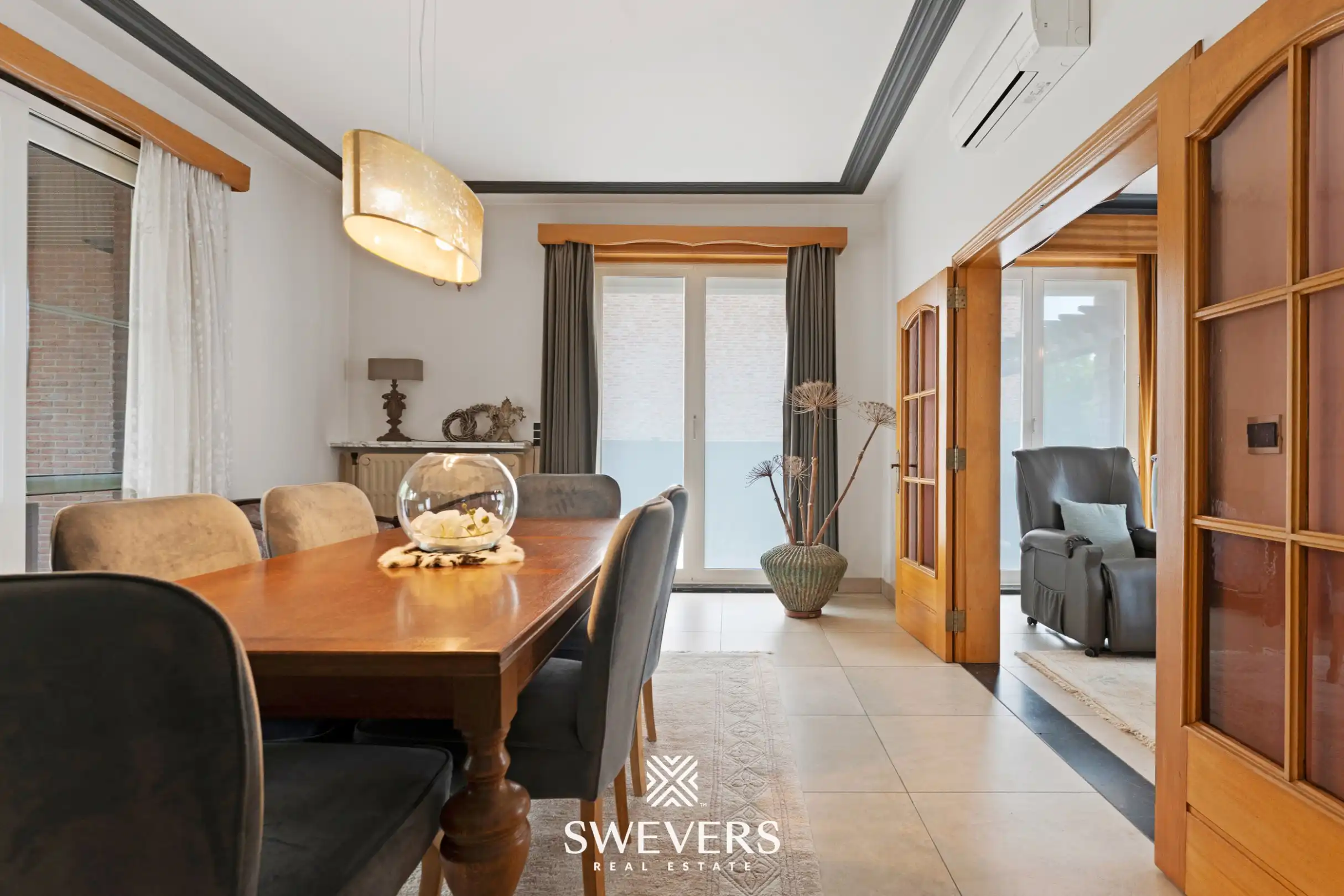Bijzonder ruime villa (346m²) met mooie grote tuin op centrale locatie in Alken foto 8