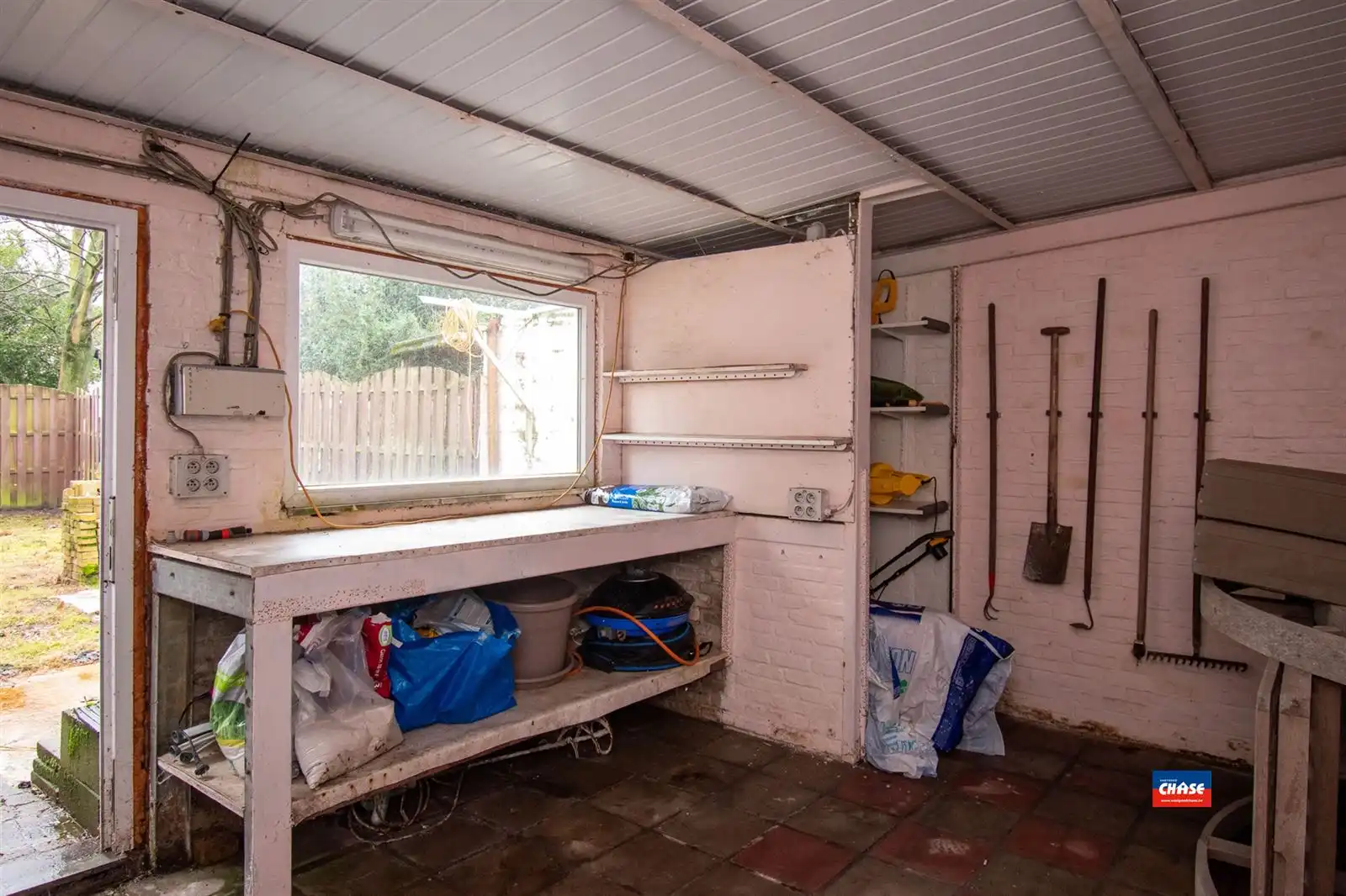 Gerenoveerde gezinswoning foto 26