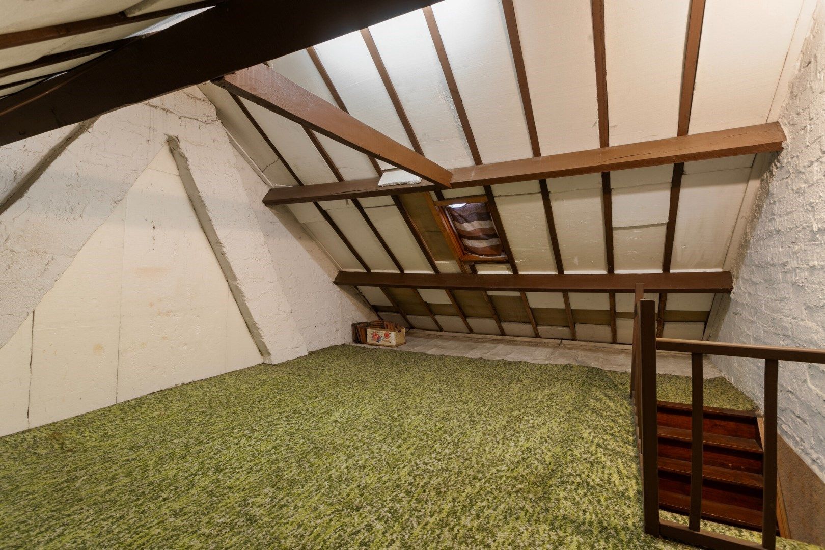 Gezellige te  renoveren woning met tuin in rustige buurt! foto 12