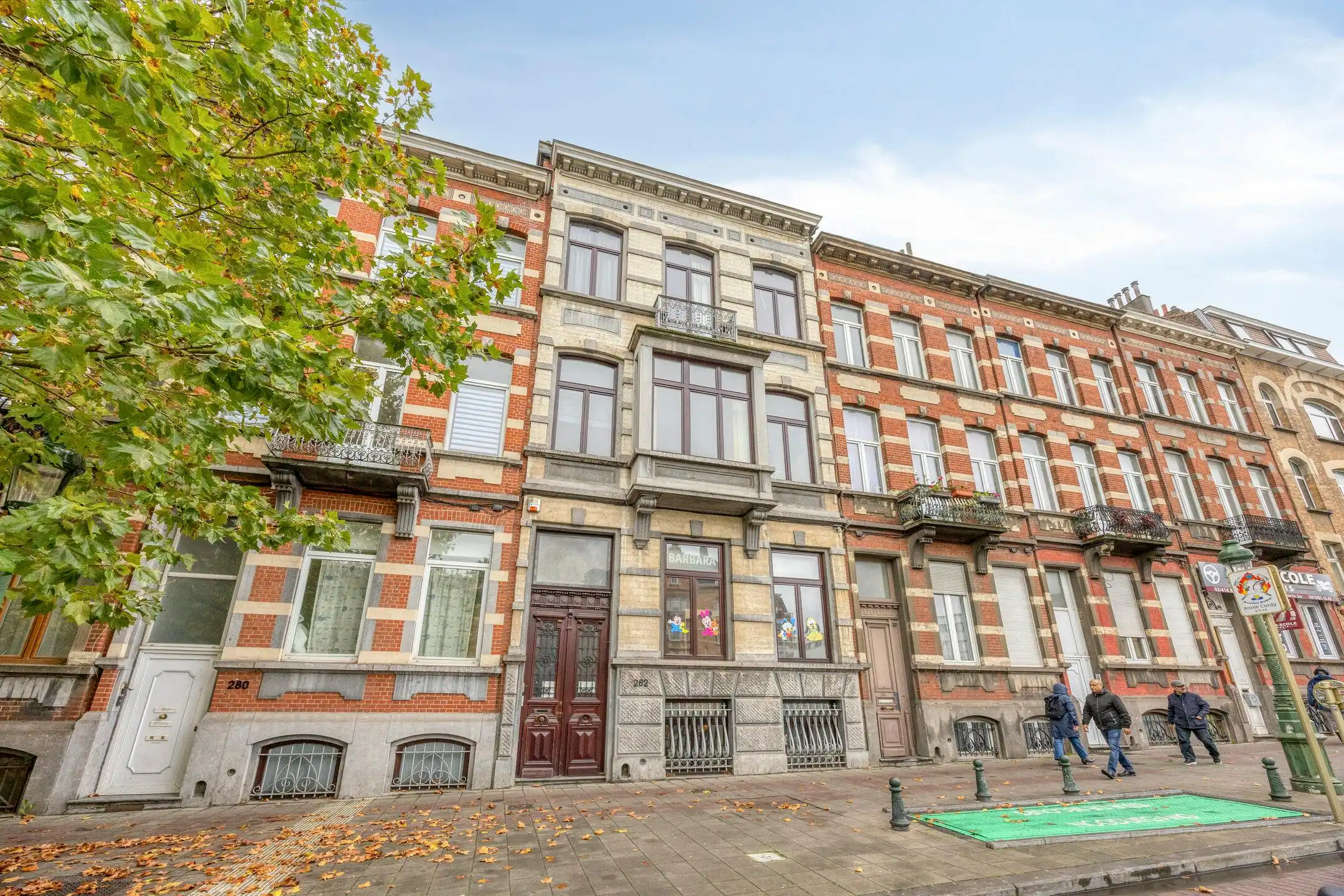 Op te frissen herenhuis met 7 slaapkamers en stadstuin. foto 41