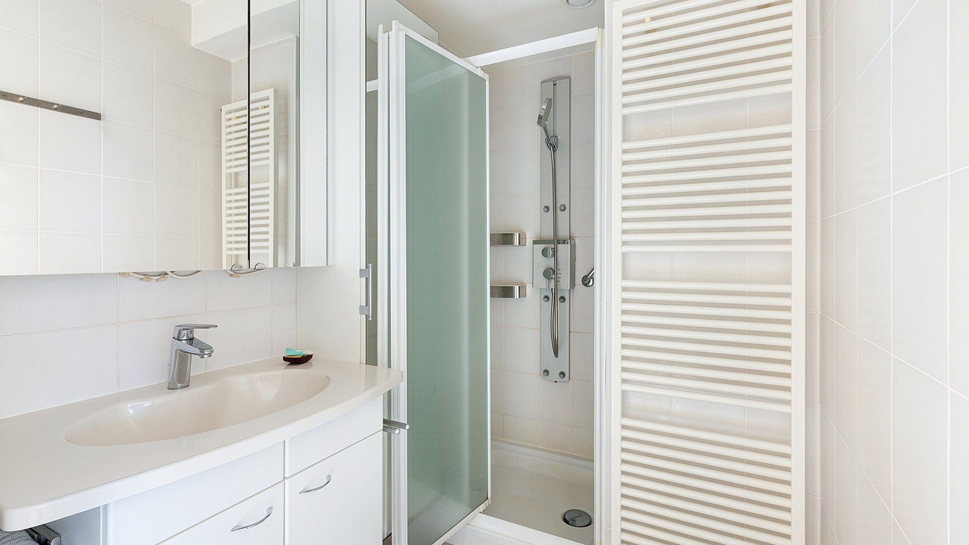 Penthouse met ruime terrassen nabij het strand te koop foto 20