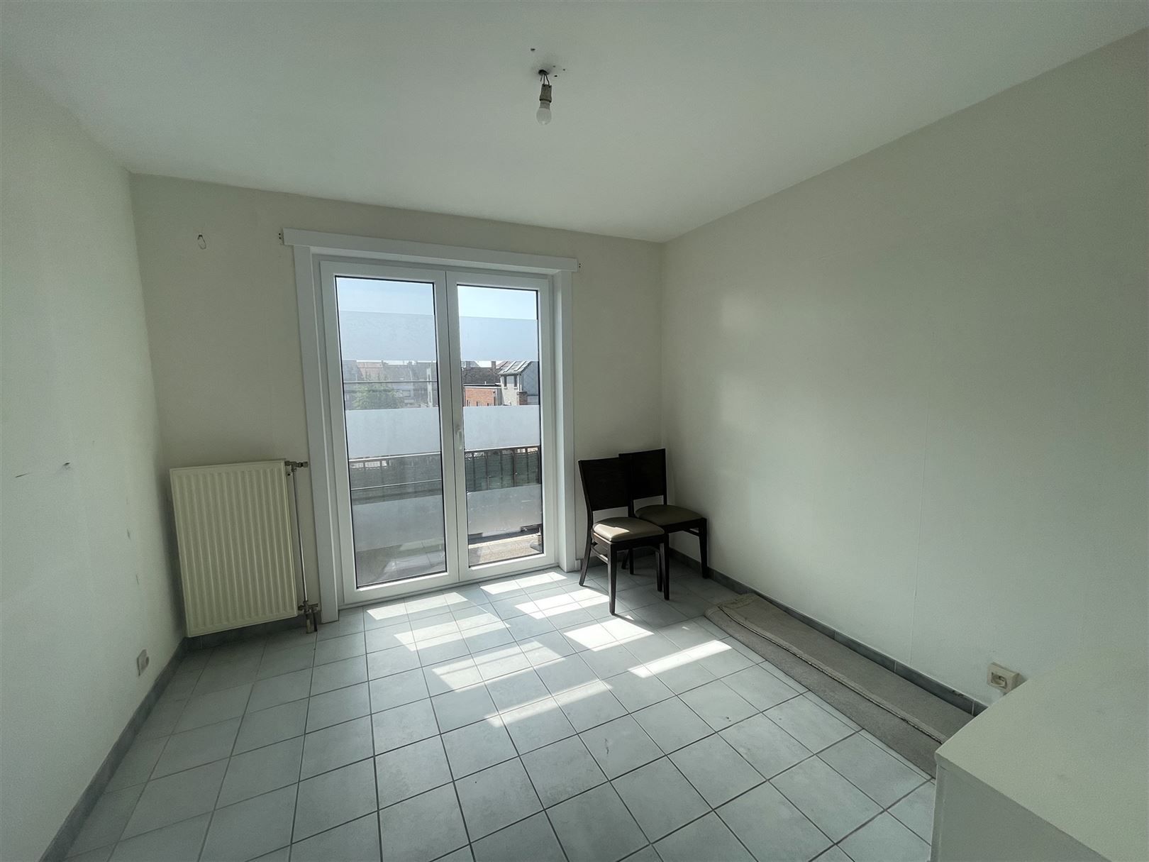 2-slaapkamerappartement met garage foto 8